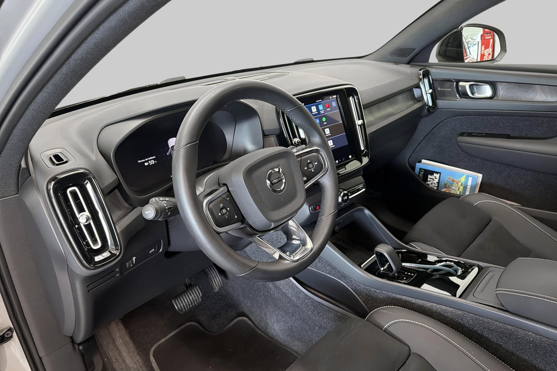 VOLVO C40 Recharge P8 Twin AWD Pure Electric Ultimate-image-8