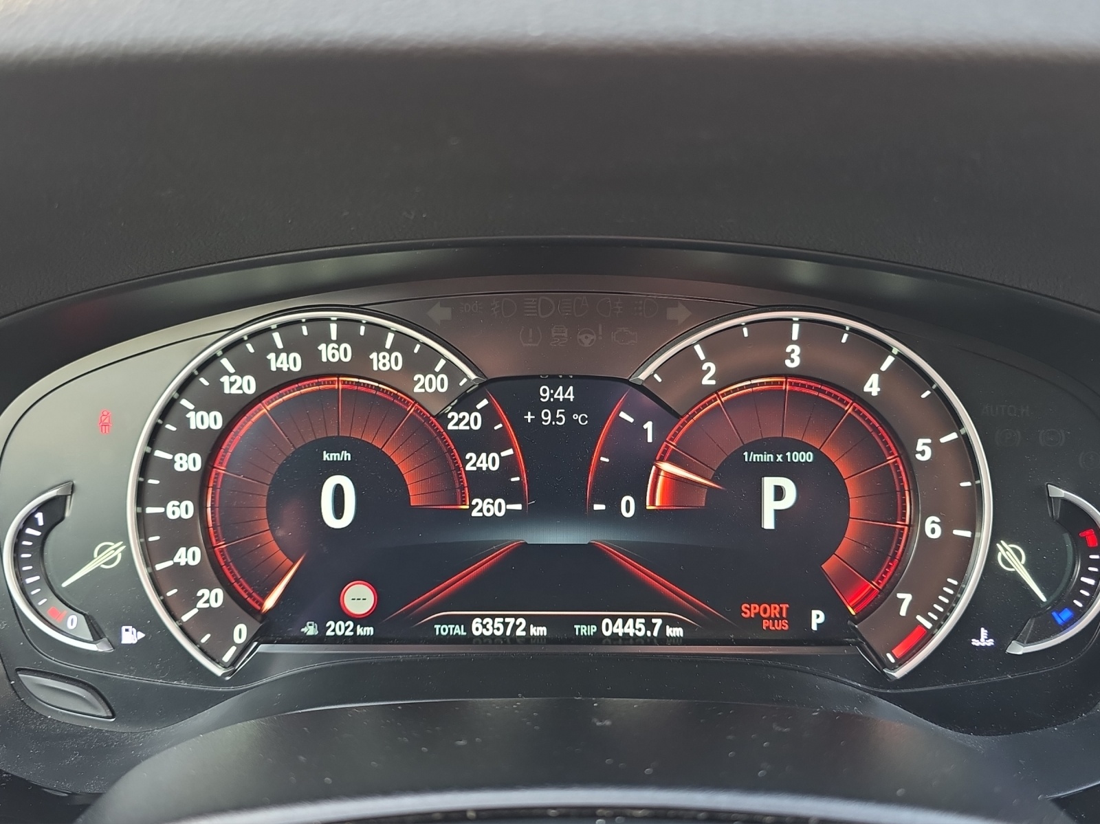 BMW 540i xDrive Touring Steptronic-image-7