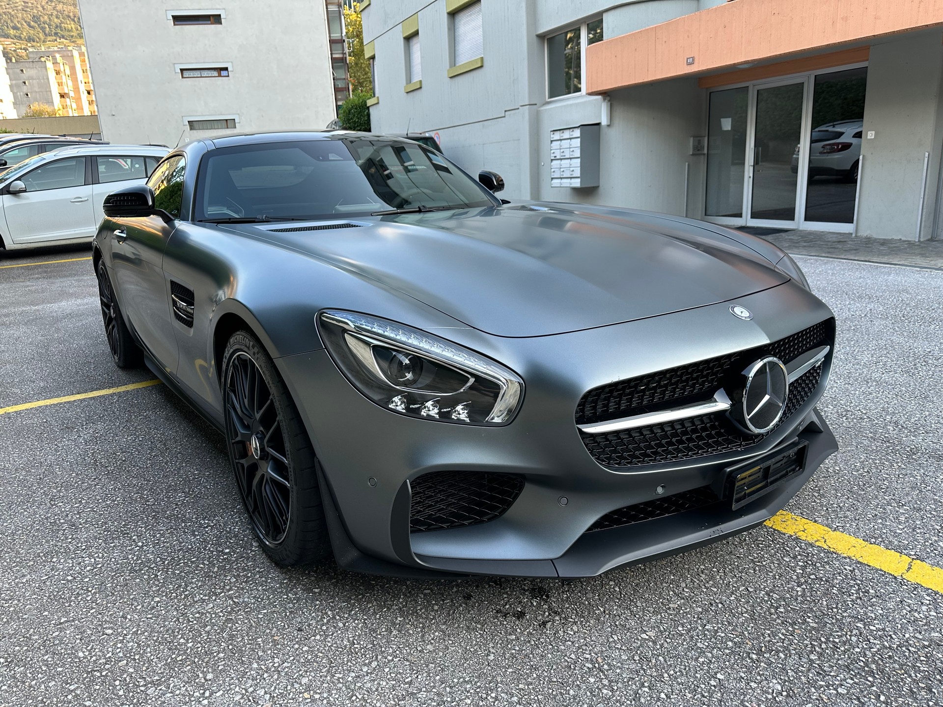 MERCEDES-BENZ AMG GT S Edition 1 Speedshift DCT-showroom-element-3