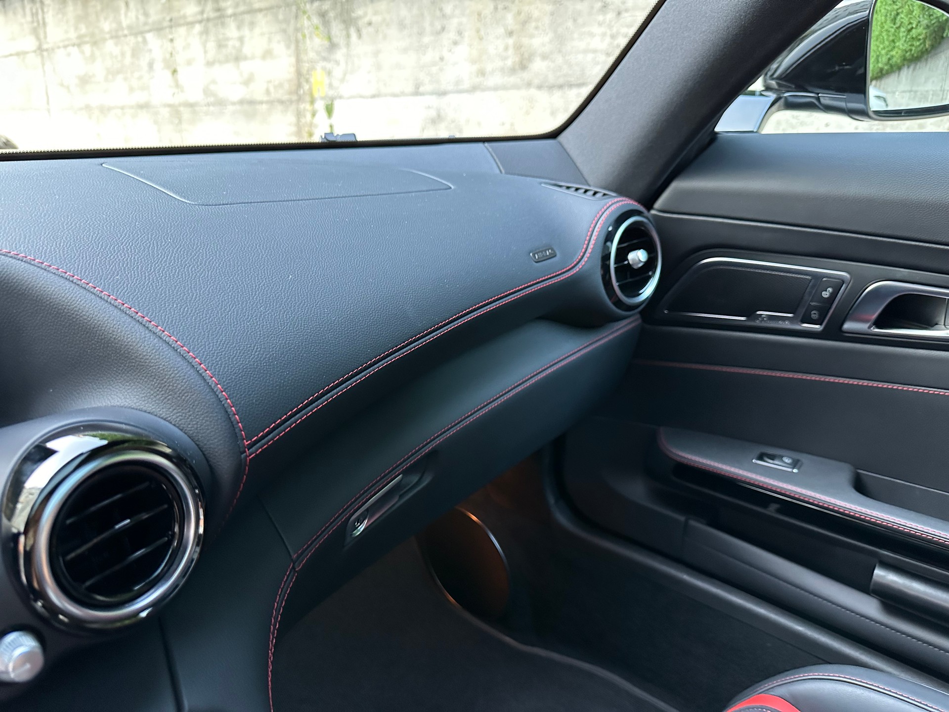 MERCEDES-BENZ AMG GT S Edition 1 Speedshift DCT-image-19