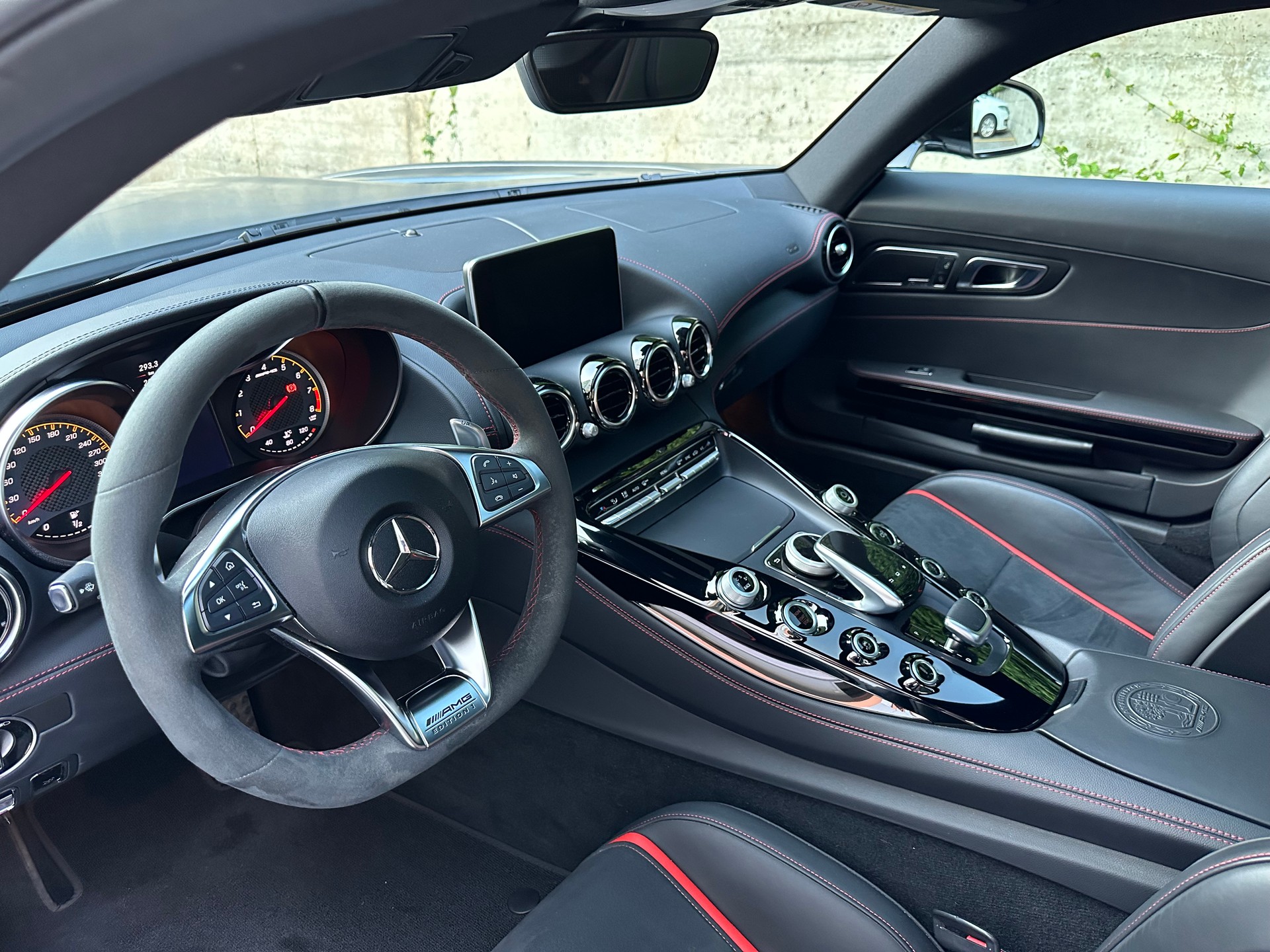 MERCEDES-BENZ AMG GT S Edition 1 Speedshift DCT-image-9