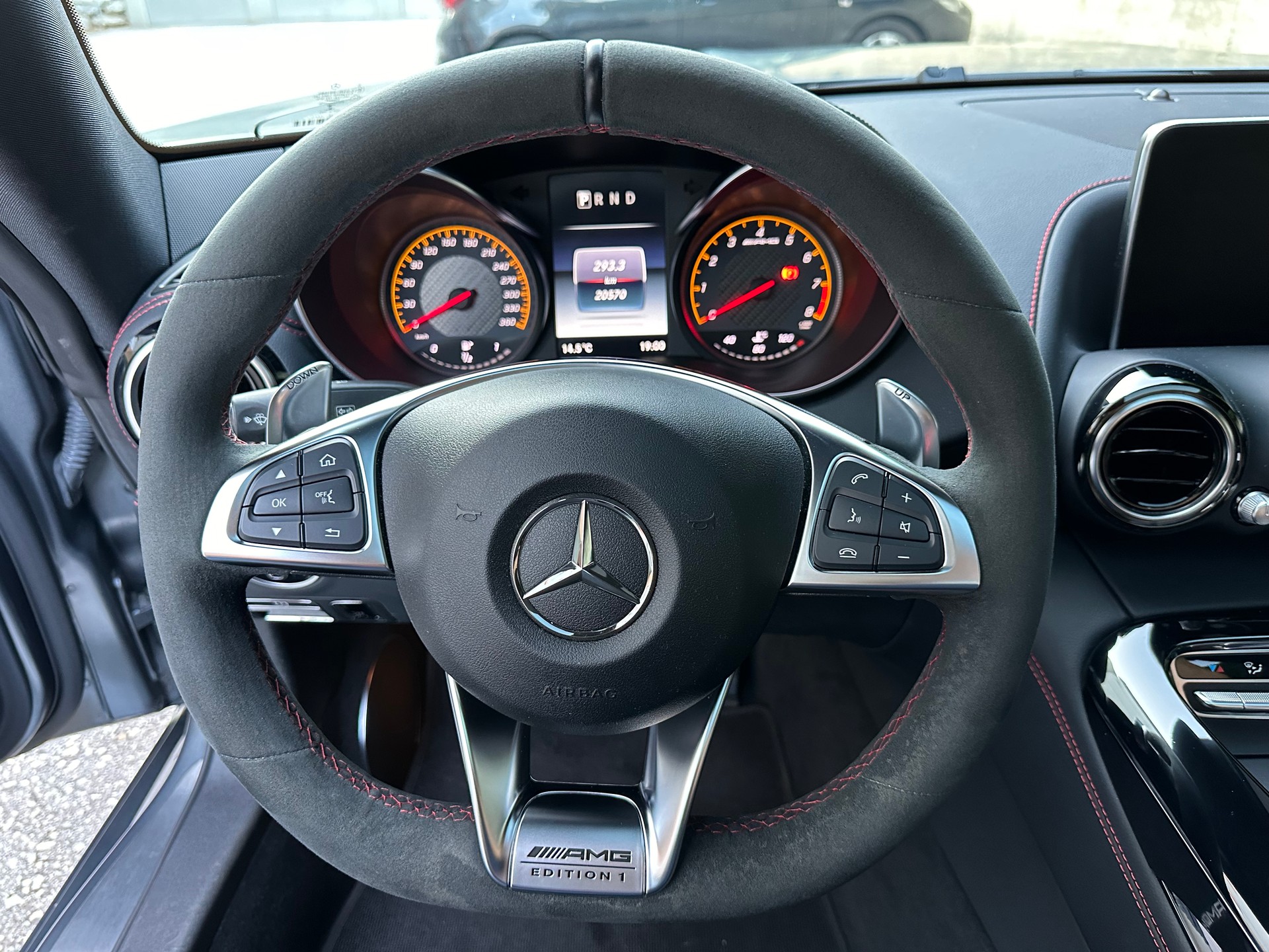 MERCEDES-BENZ AMG GT S Edition 1 Speedshift DCT-image-11