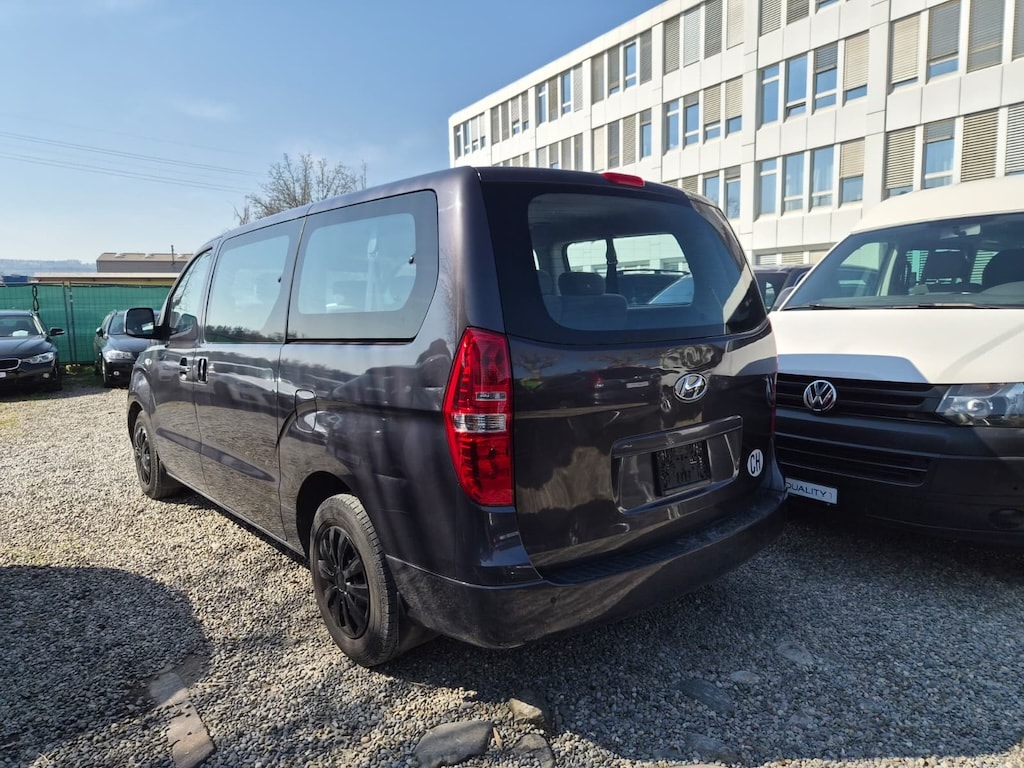 HYUNDAI H-1 People 2.5 CRDi-image-4