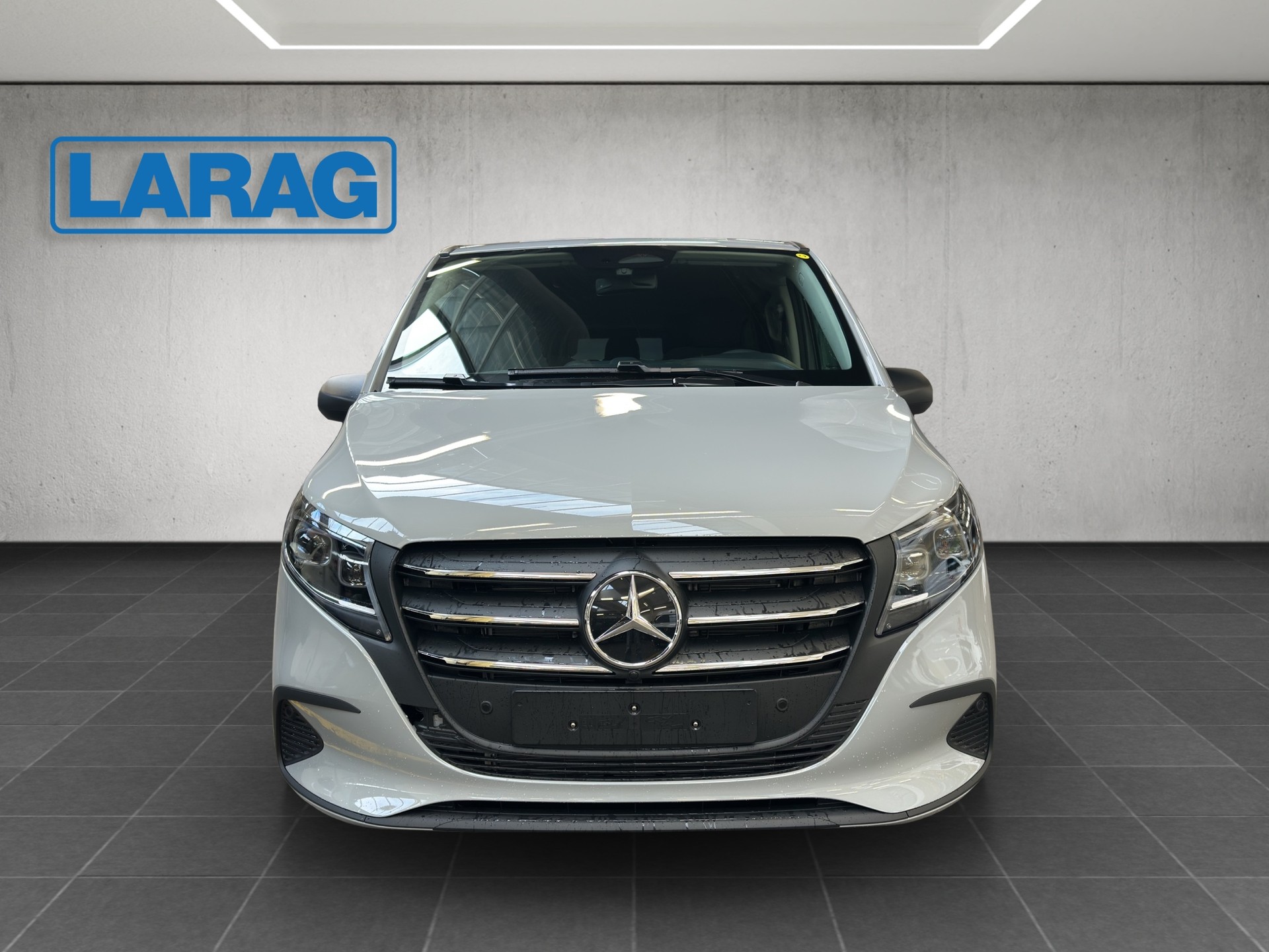 MERCEDES-BENZ Vito 116 CDI Lang Tourer 9G-Tronic 4M Select-image-1