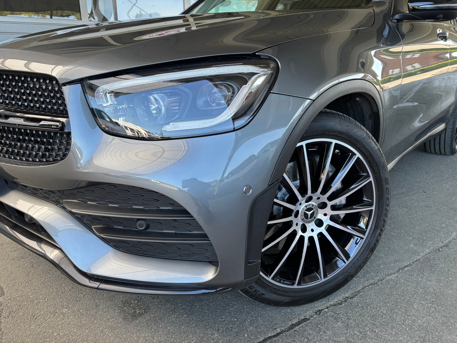 MERCEDES-BENZ GLC 300 d AMG Line 4Matic 9G-Tronic mit AHK-image-4