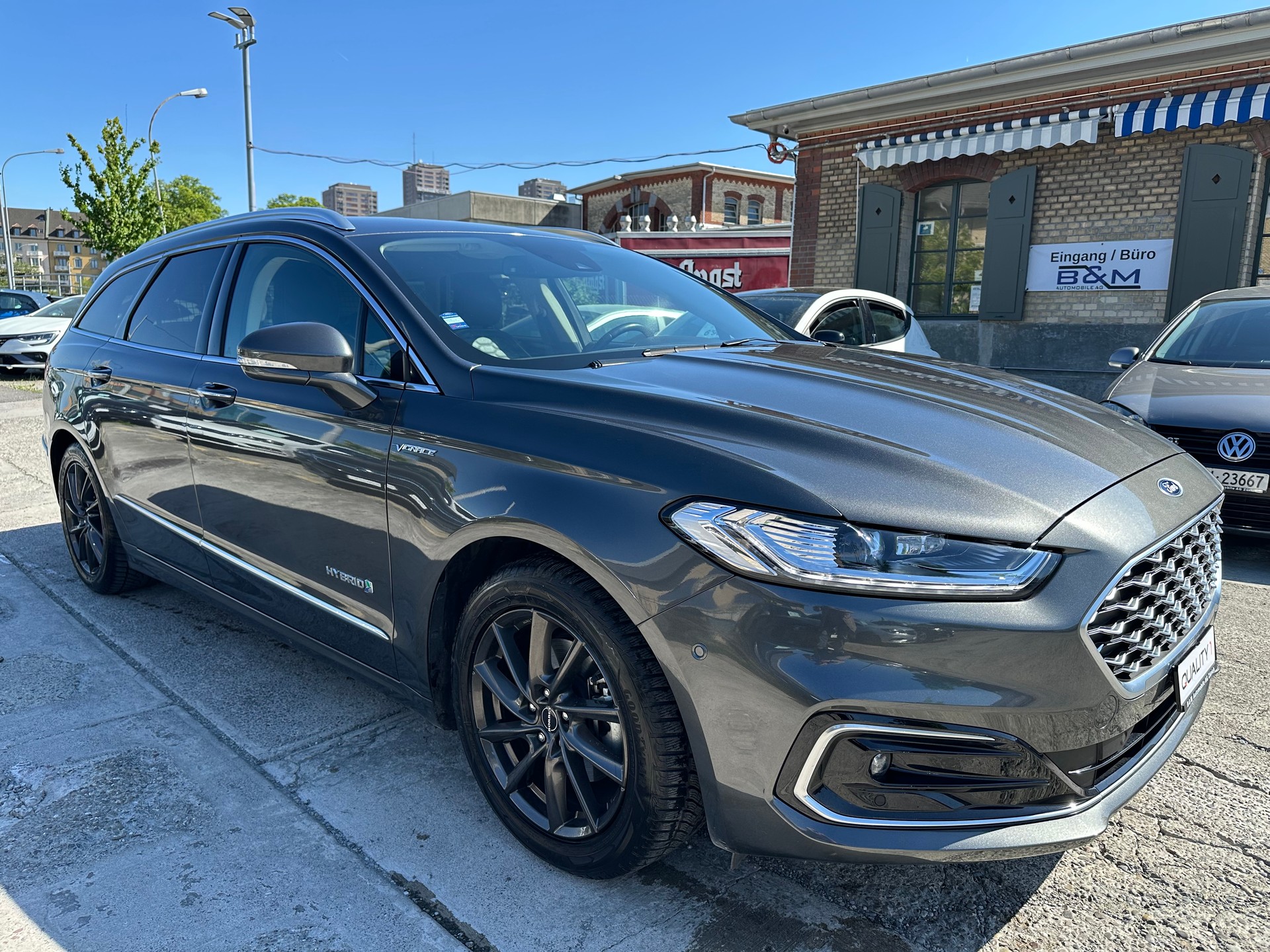 FORD Mondeo 2.0 Vignale HEV eCVT-showroom-element-2