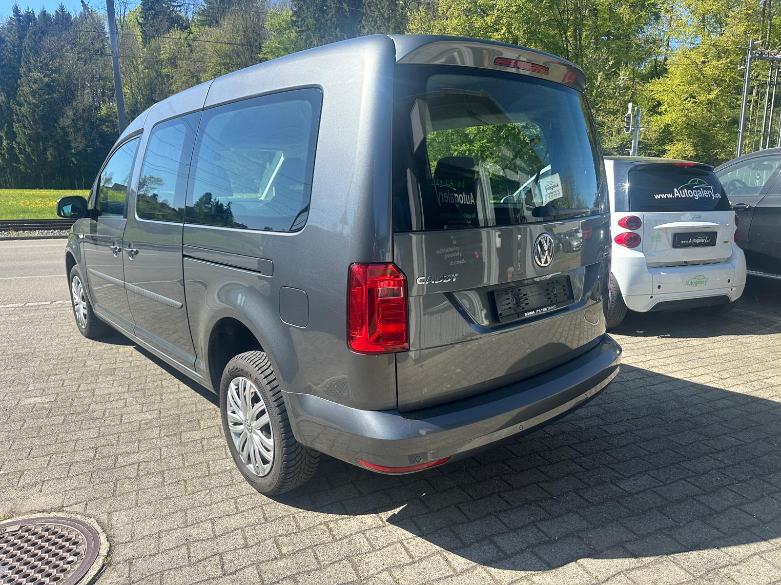 VW Caddy Maxi 2.0 TDI Trendline 4Motion-image-7