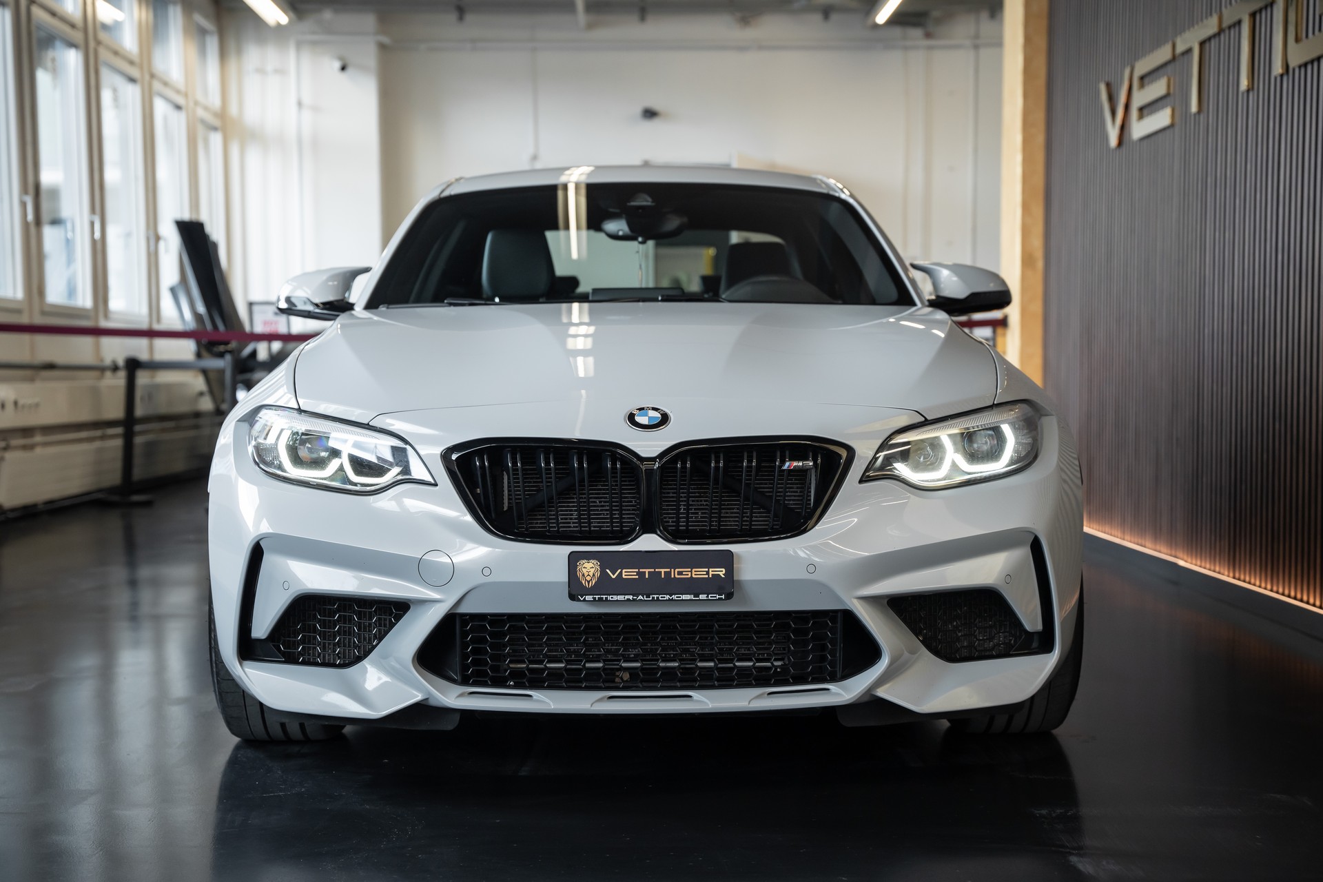 BMW M2 Competition Swiss Performance Edition-showroom-element-1