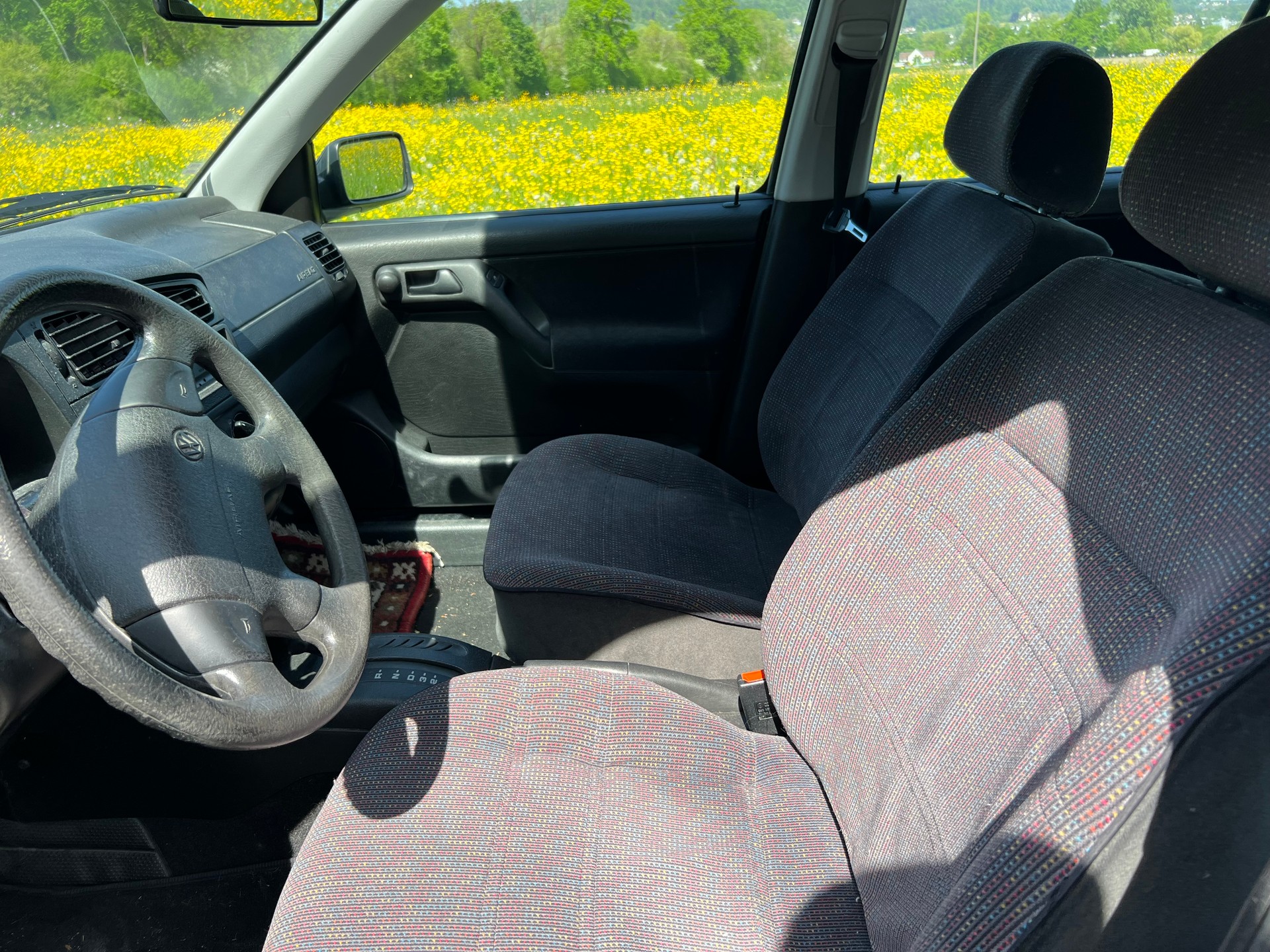 VW Golf 1800 Swiss Topl. ABS-image-4