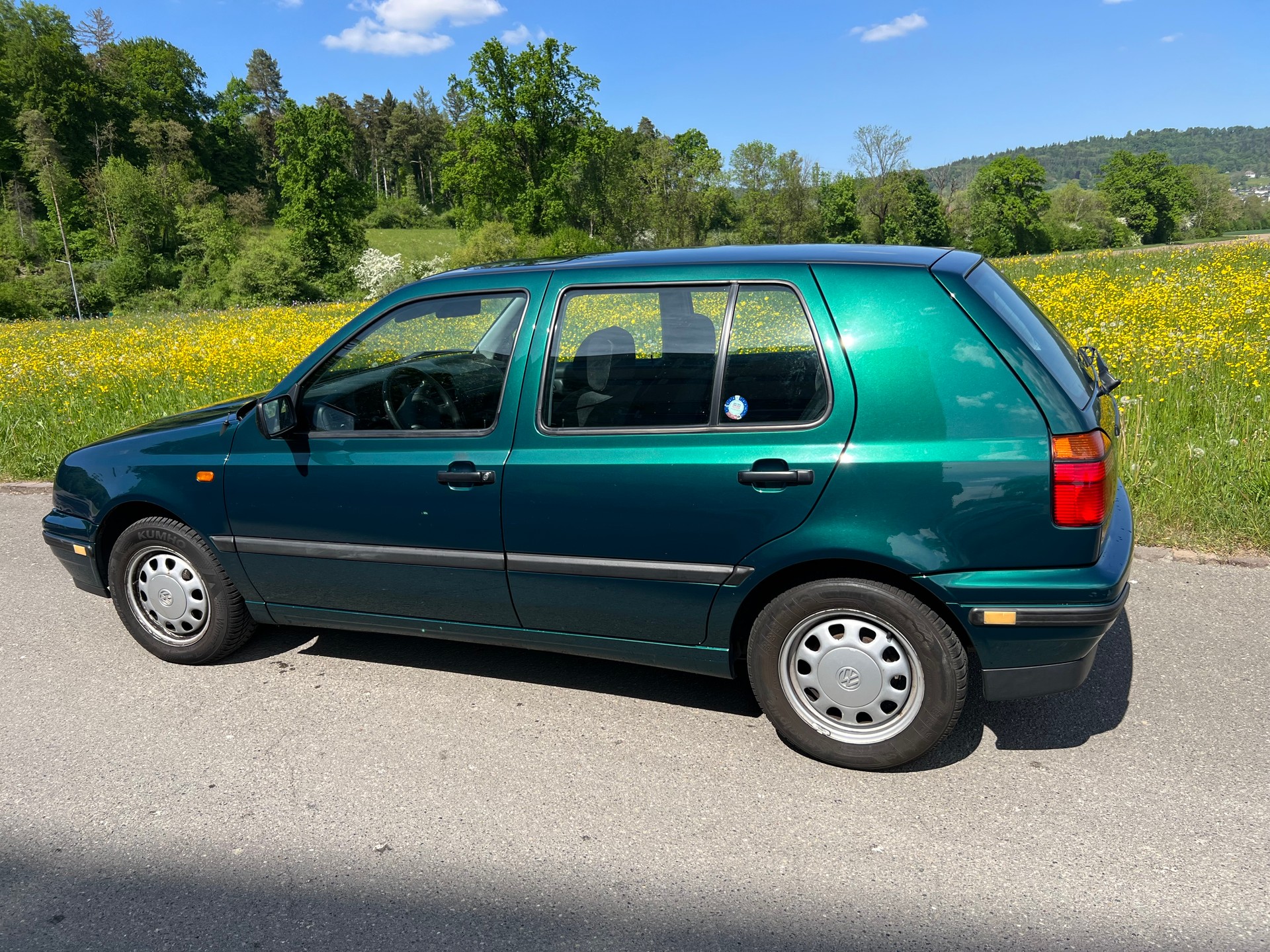 VW Golf 1800 Swiss Topl. ABS-image-2