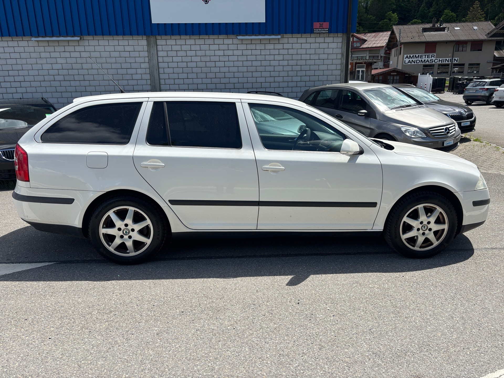 SKODA Octavia 1.9 TDI Adventure 4x4-image-3