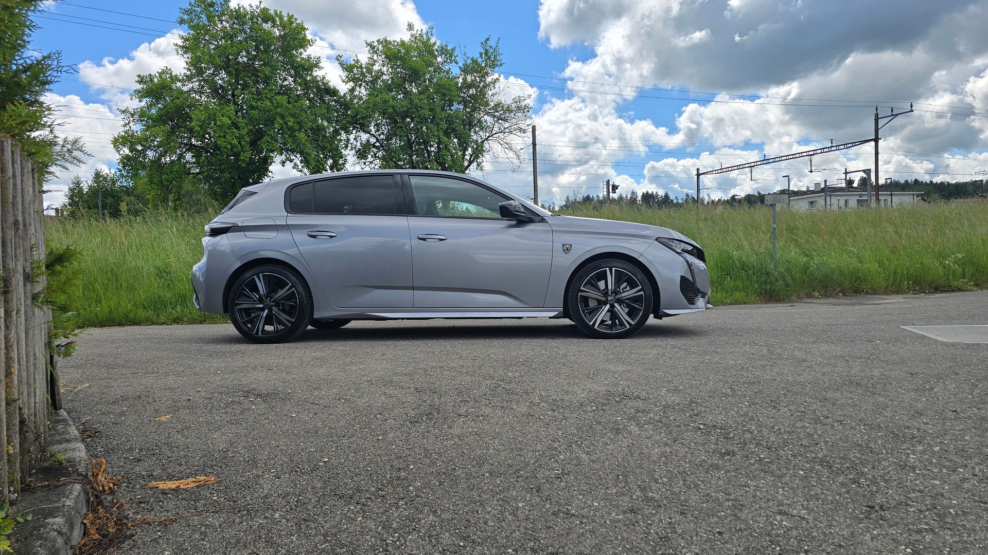 PEUGEOT 308 SW 1.6 PHEV 225 GT-image-4