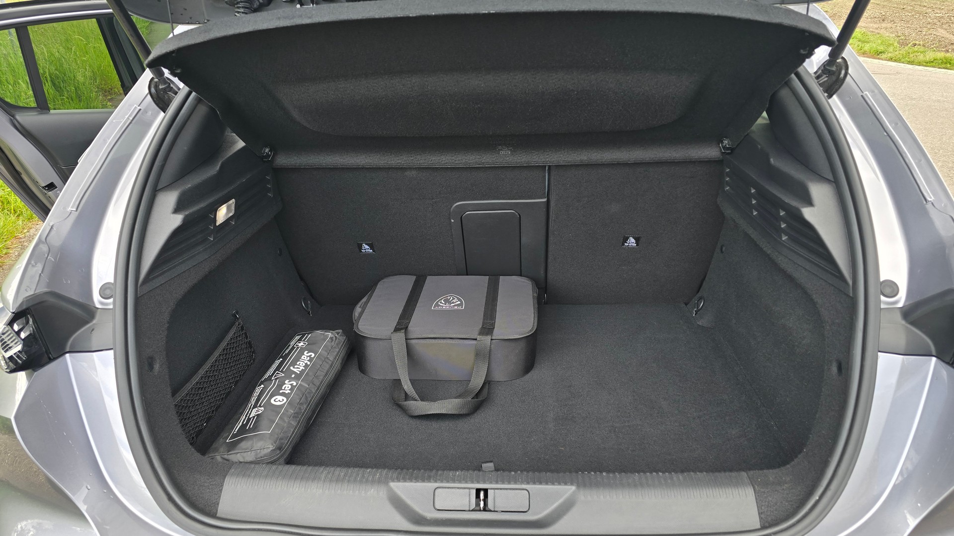 PEUGEOT 308 SW 1.6 PHEV 225 GT-image-12