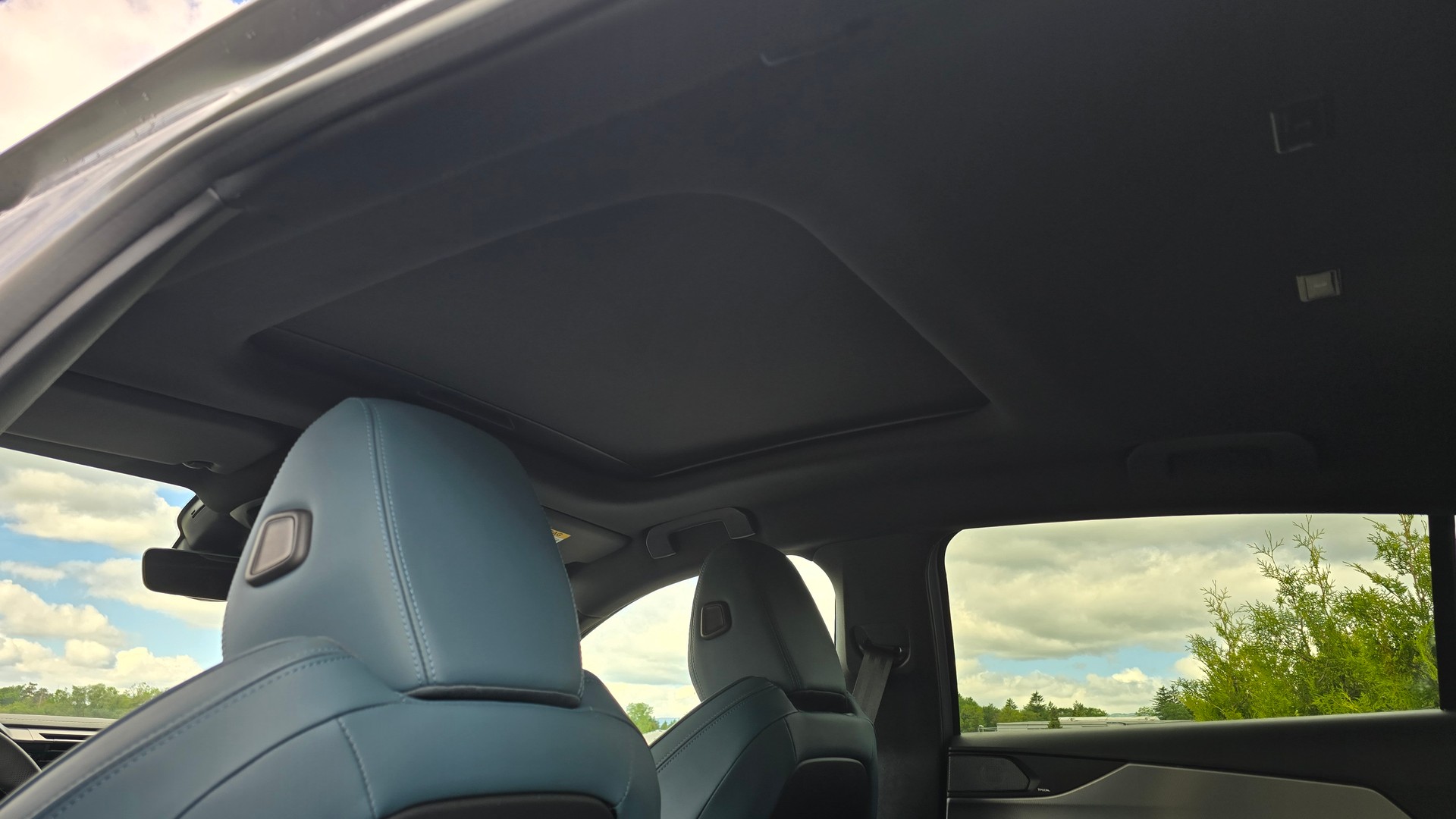 PEUGEOT 308 SW 1.6 PHEV 225 GT-image-11