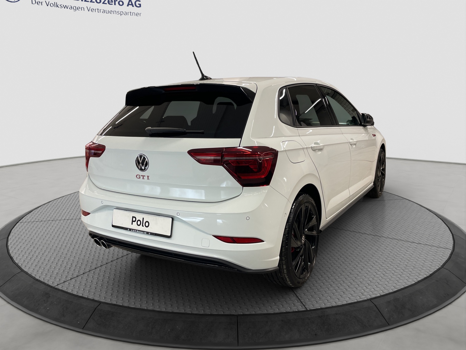VW Polo 2.0 TSI GTI DSG-image-4