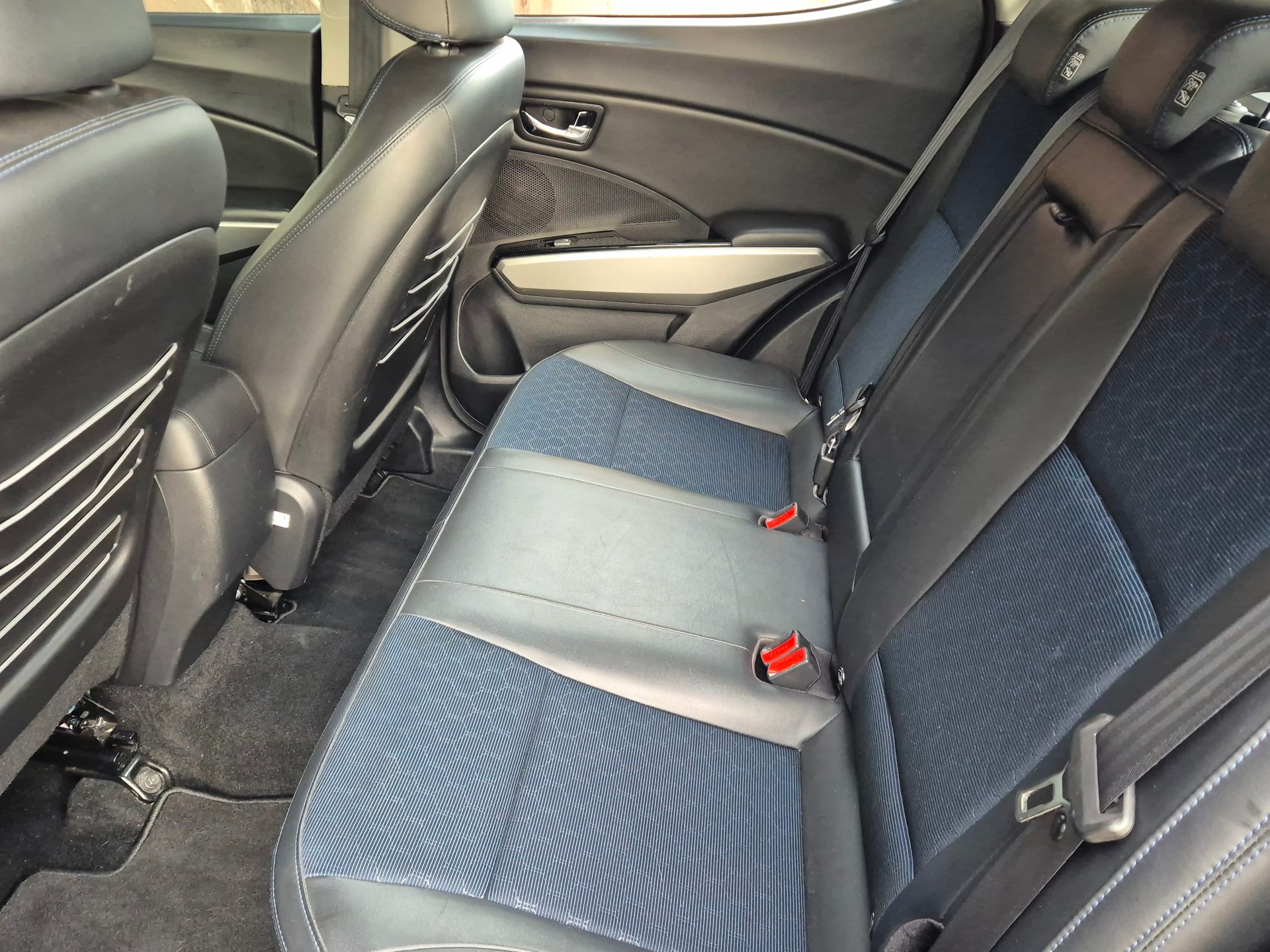 KGM-SsangYong TIVOLI 1.6 EXDI ME LIMITED EDITION 4WD AUTOMATIC-image-12