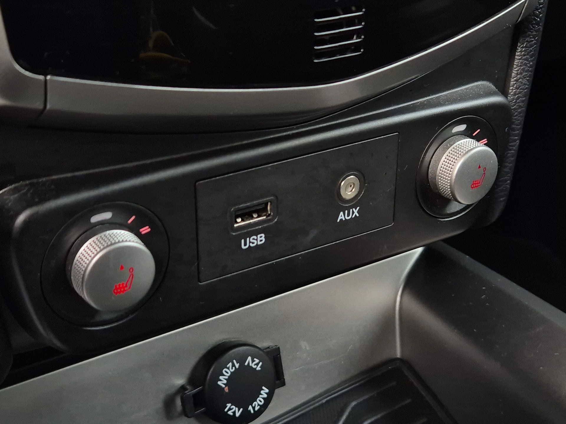 KGM-SsangYong TIVOLI 1.6 EXDI ME LIMITED EDITION 4WD AUTOMATIC-image-18