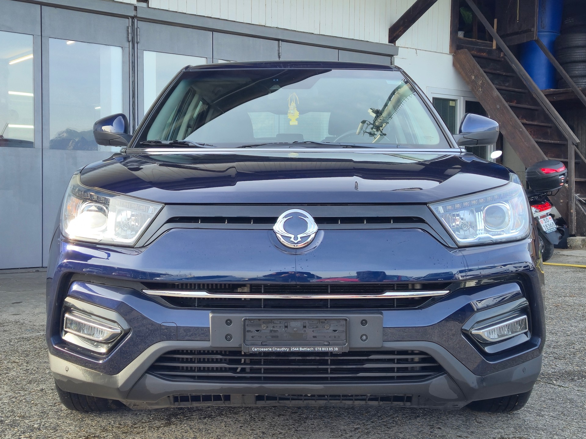KGM-SsangYong TIVOLI 1.6 EXDI ME LIMITED EDITION 4WD AUTOMATIC-showroom-element-2