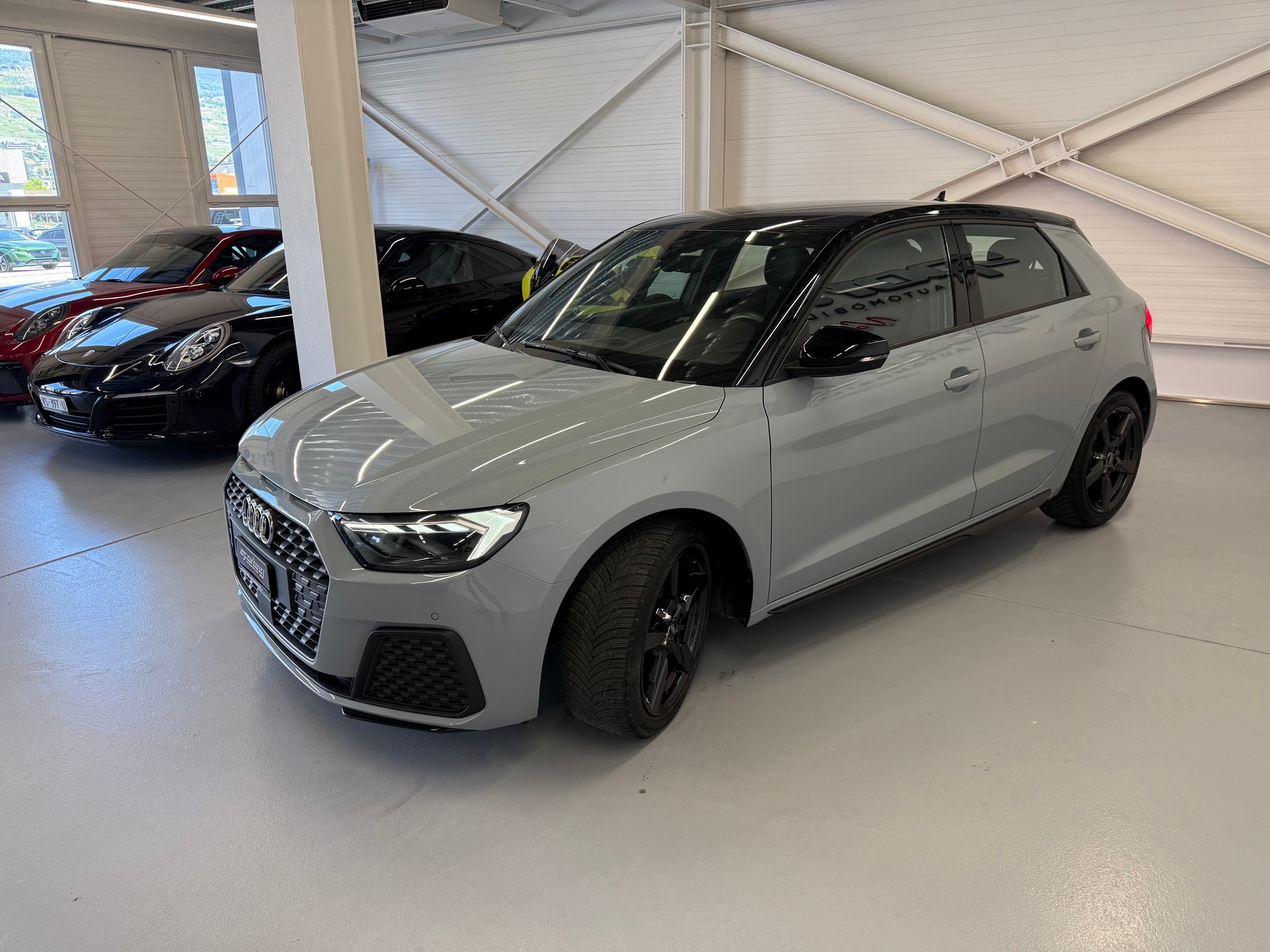 AUDI A1 Sportback 30 TFSI S Line S-tronic CH Auto-image-6