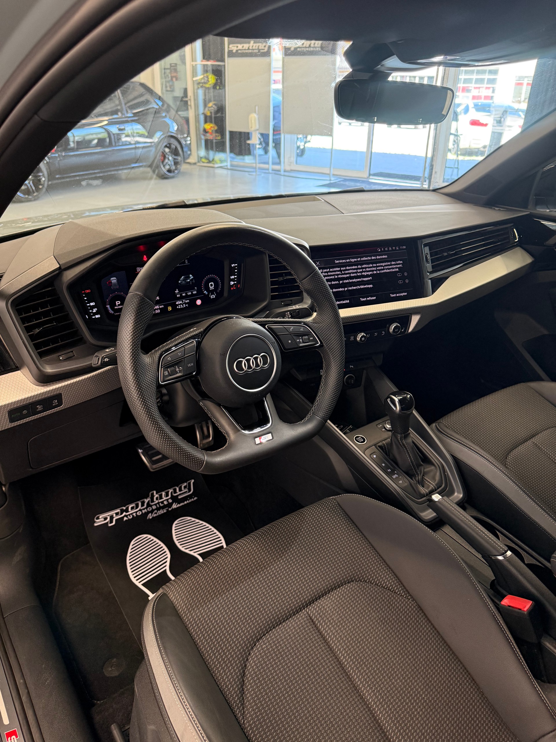 AUDI A1 Sportback 30 TFSI S Line S-tronic CH Auto-image-11