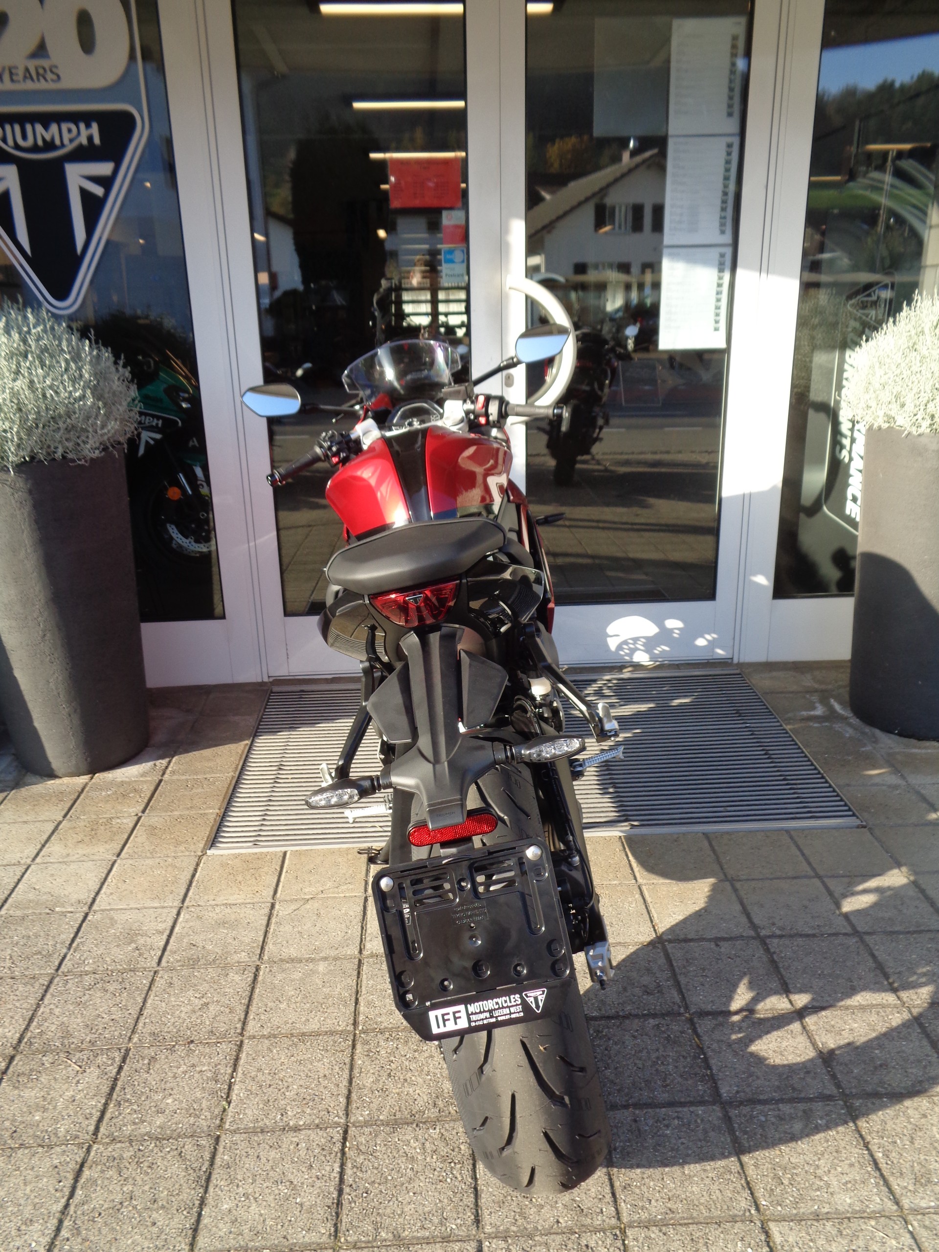 TRIUMPH Daytona 660-image-6