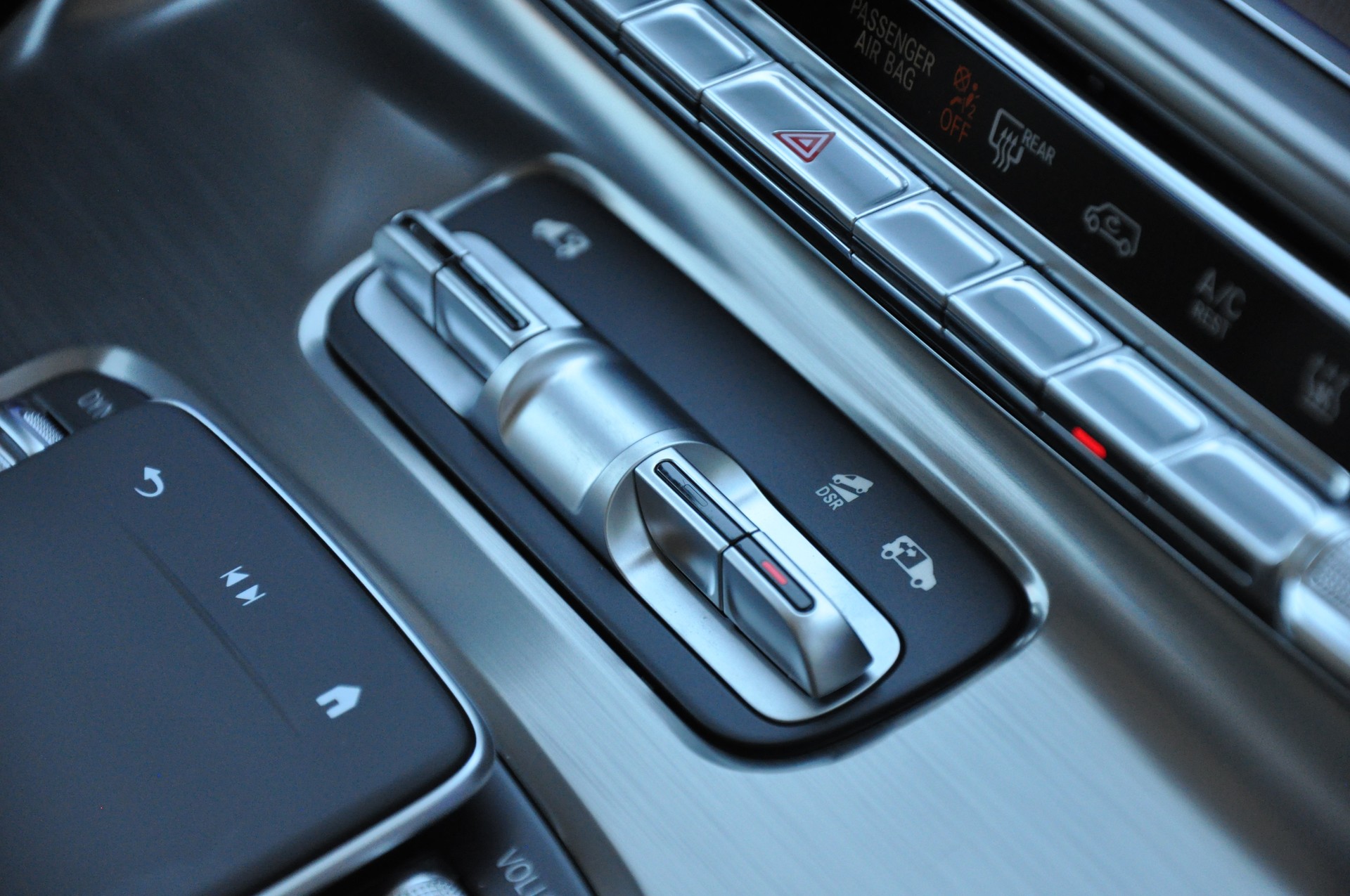 MERCEDES-BENZ V 300 d extralang 4Matic 9G-Tronic Swiss Edition AMG Line-image-19