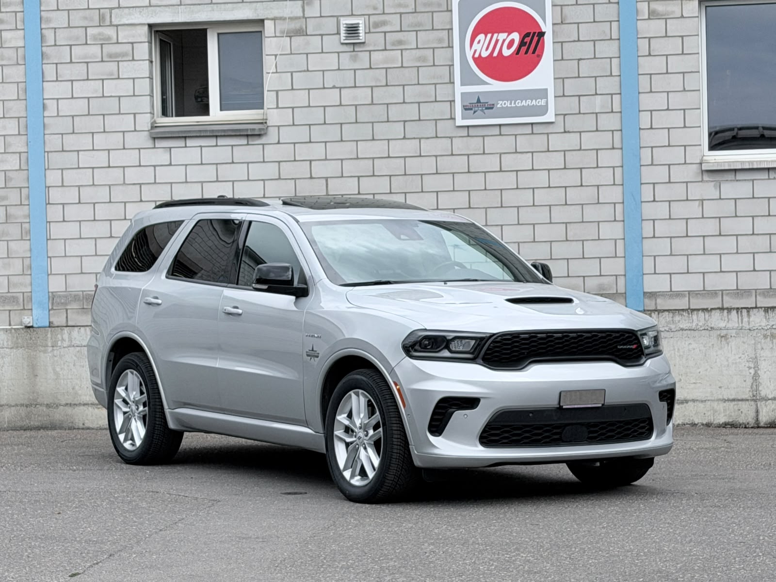 DODGE DURANGO 5.7 HEMI V8 7 Plätzer 4x4-showroom-element-1