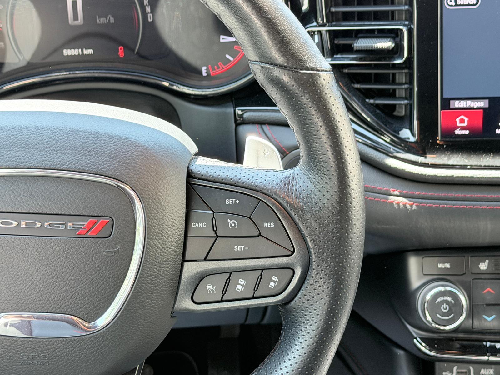 DODGE DURANGO 5.7 HEMI V8 7 Plätzer 4x4-image-12