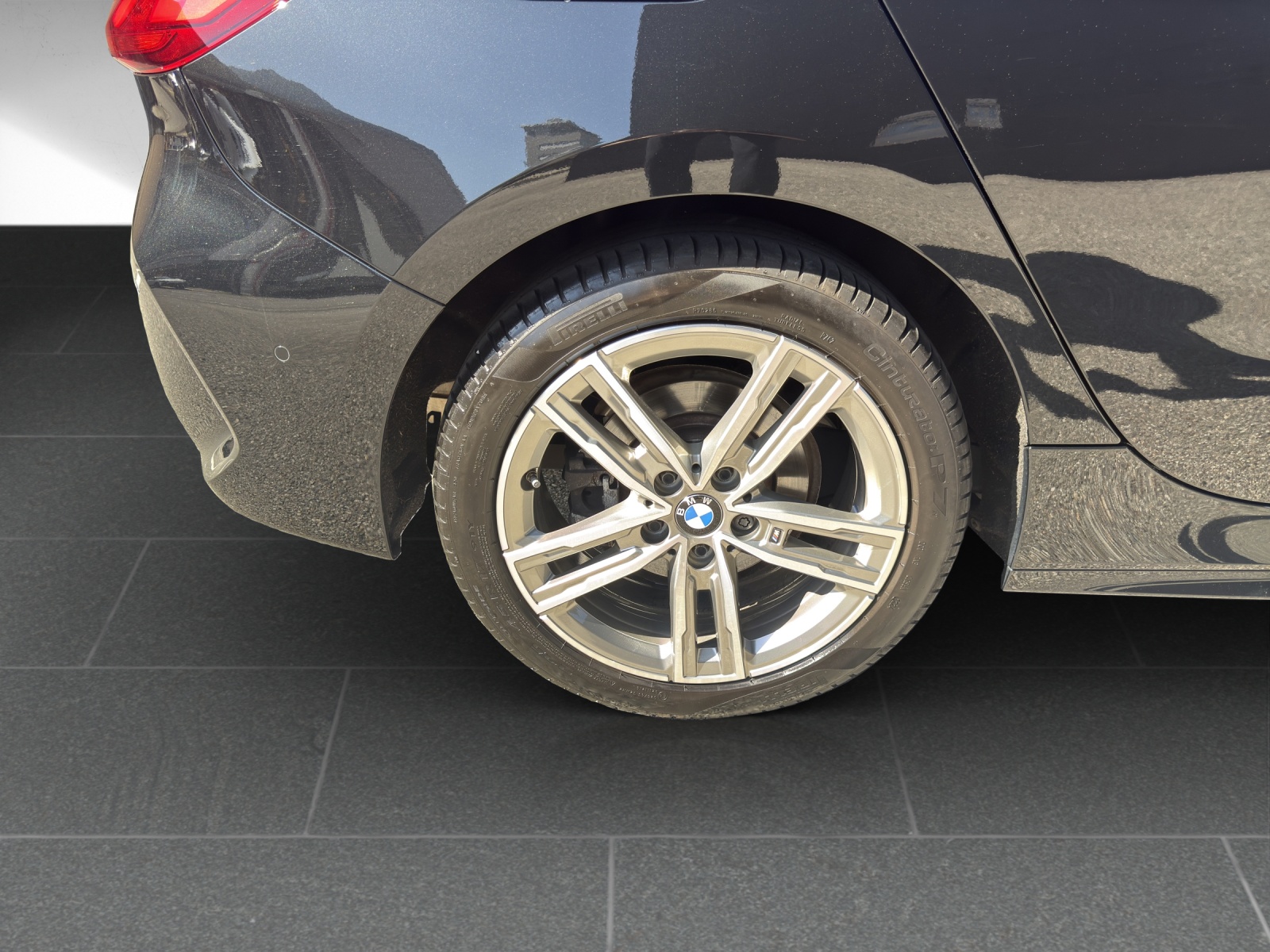 BMW 118i M Sport Steptronic-image-10