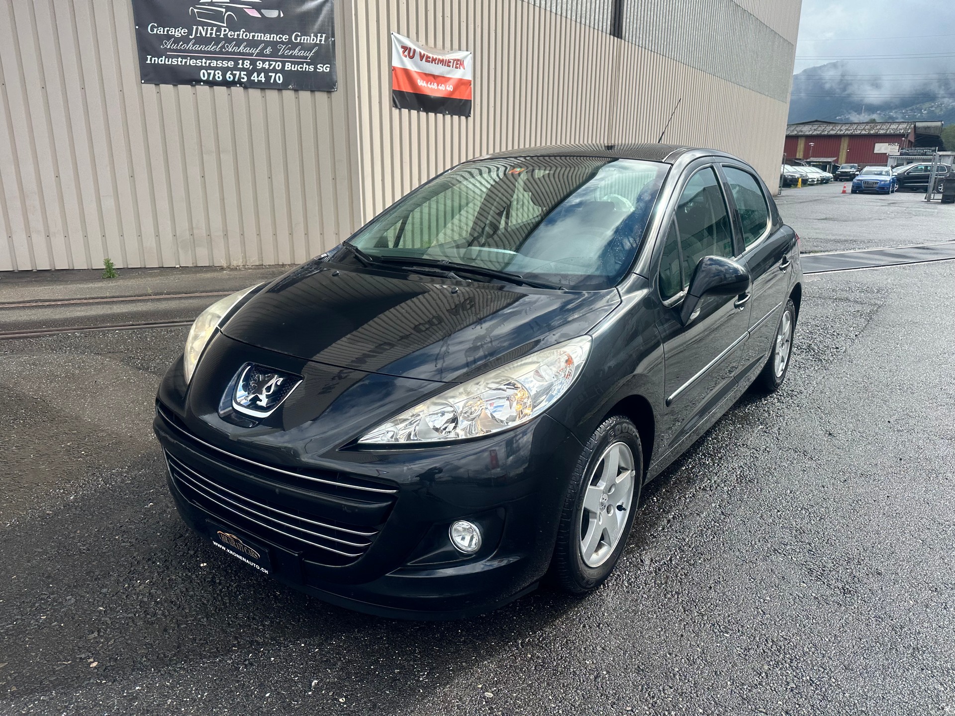 PEUGEOT 207 1.4 16V Sport-image-2