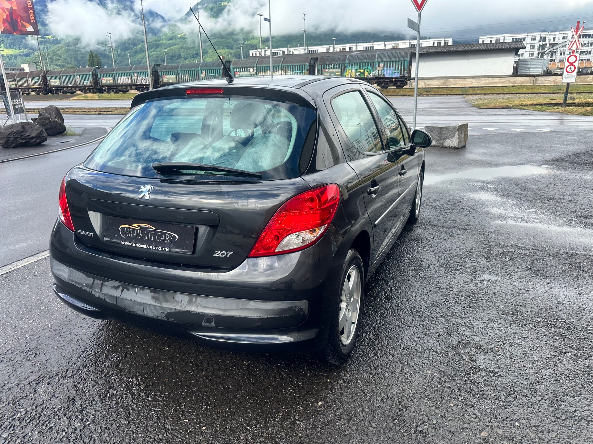 PEUGEOT 207 1.4 16V Sport-image-6