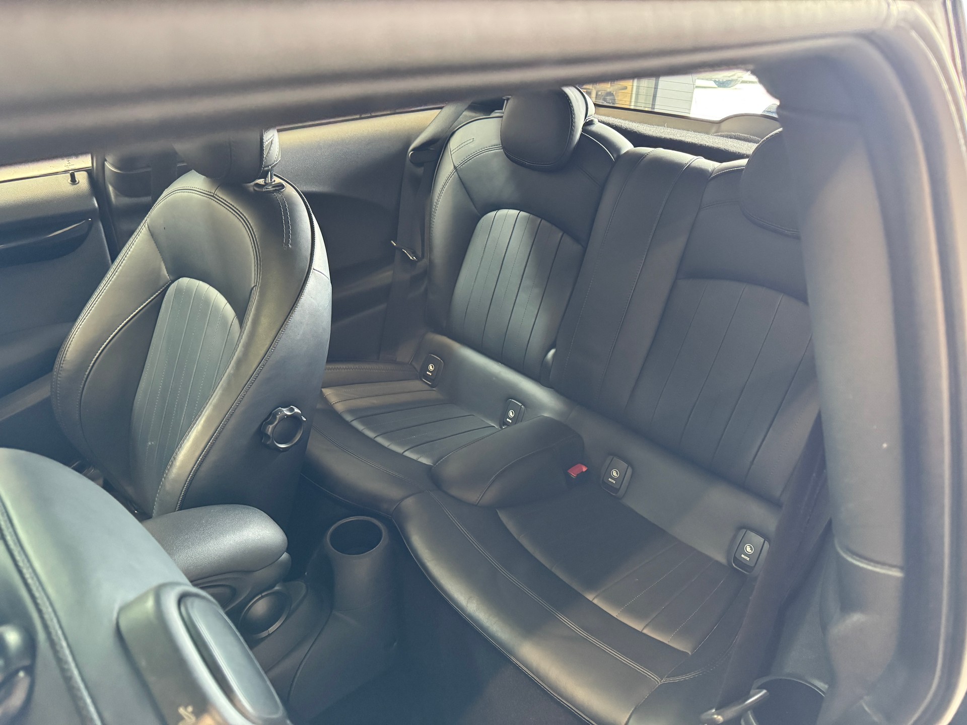 MINI Cooper Steptronic-image-7