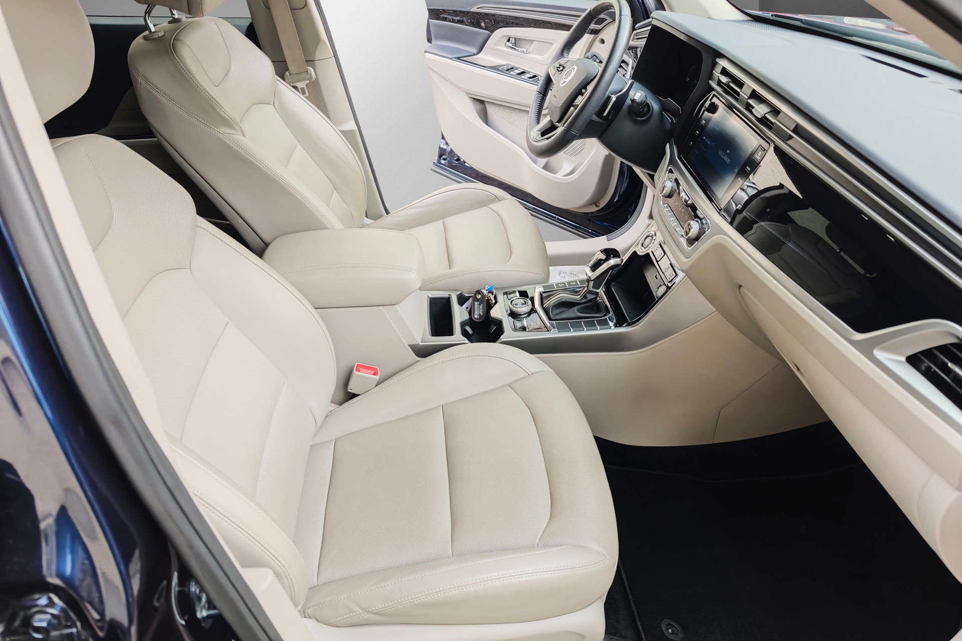 KGM-SsangYong Korando 1.6e Xdi Sapphire 4WD Automat-image-9