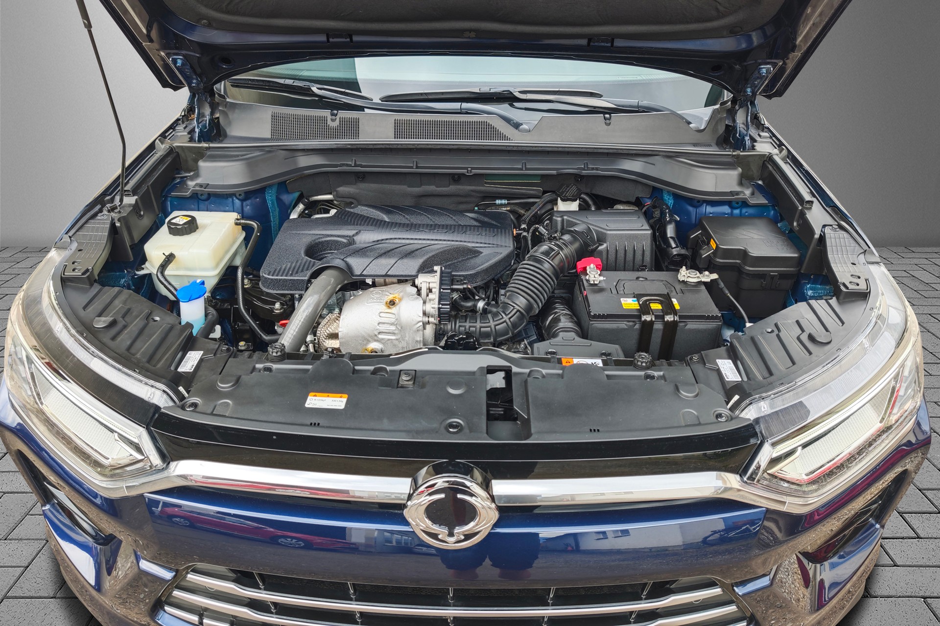KGM-SsangYong Korando 1.6e Xdi Sapphire 4WD Automat-image-13