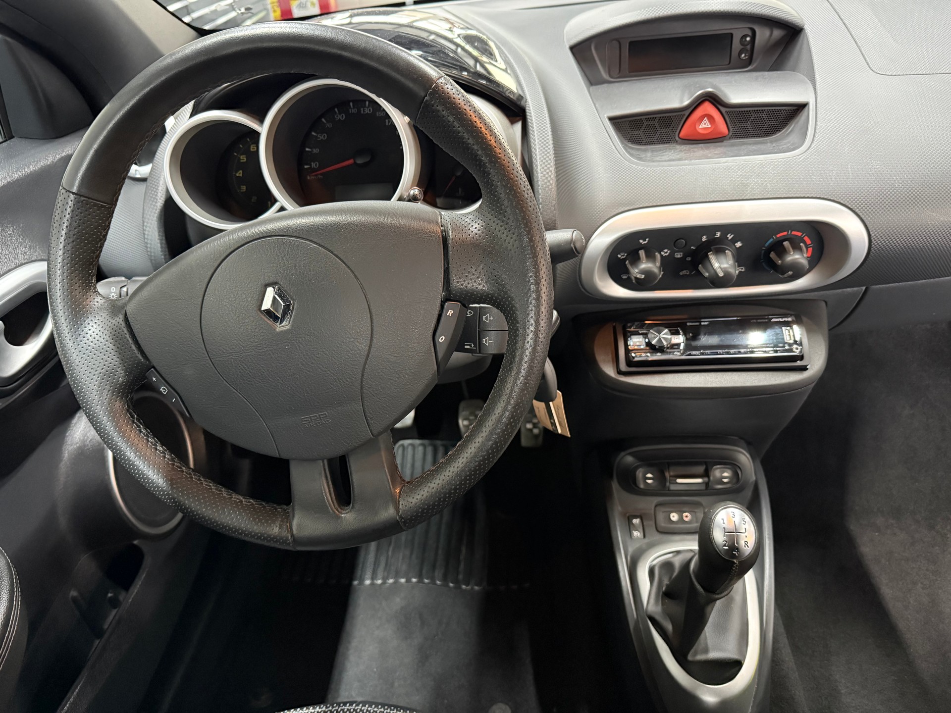 RENAULT Wind 1.2 16V T Dynamique-showroom-element-3