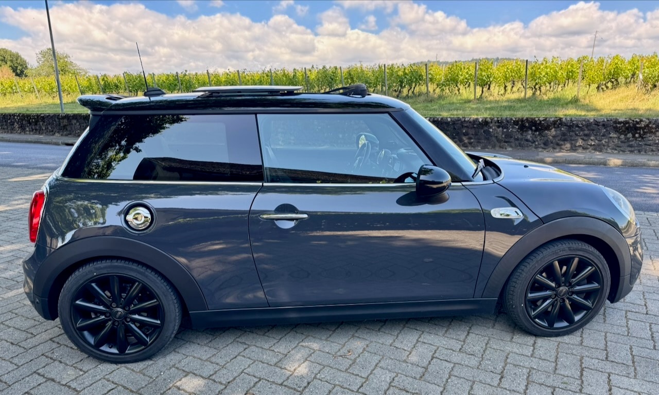 MINI Cooper S Steptronic-showroom-element-1