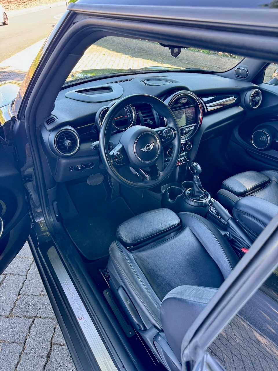 MINI Cooper S Steptronic-image-9