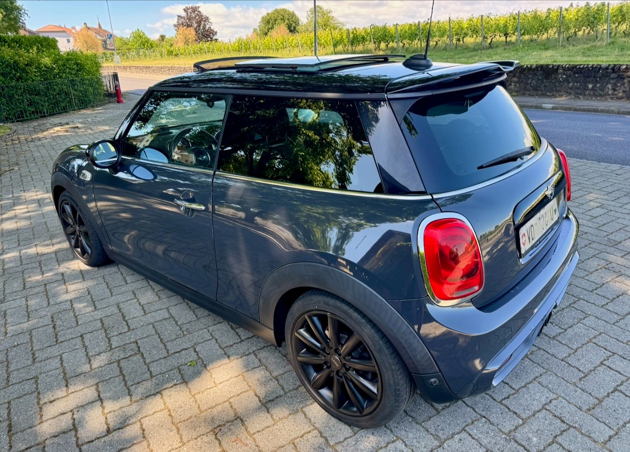 MINI Cooper S Steptronic-showroom-element-3