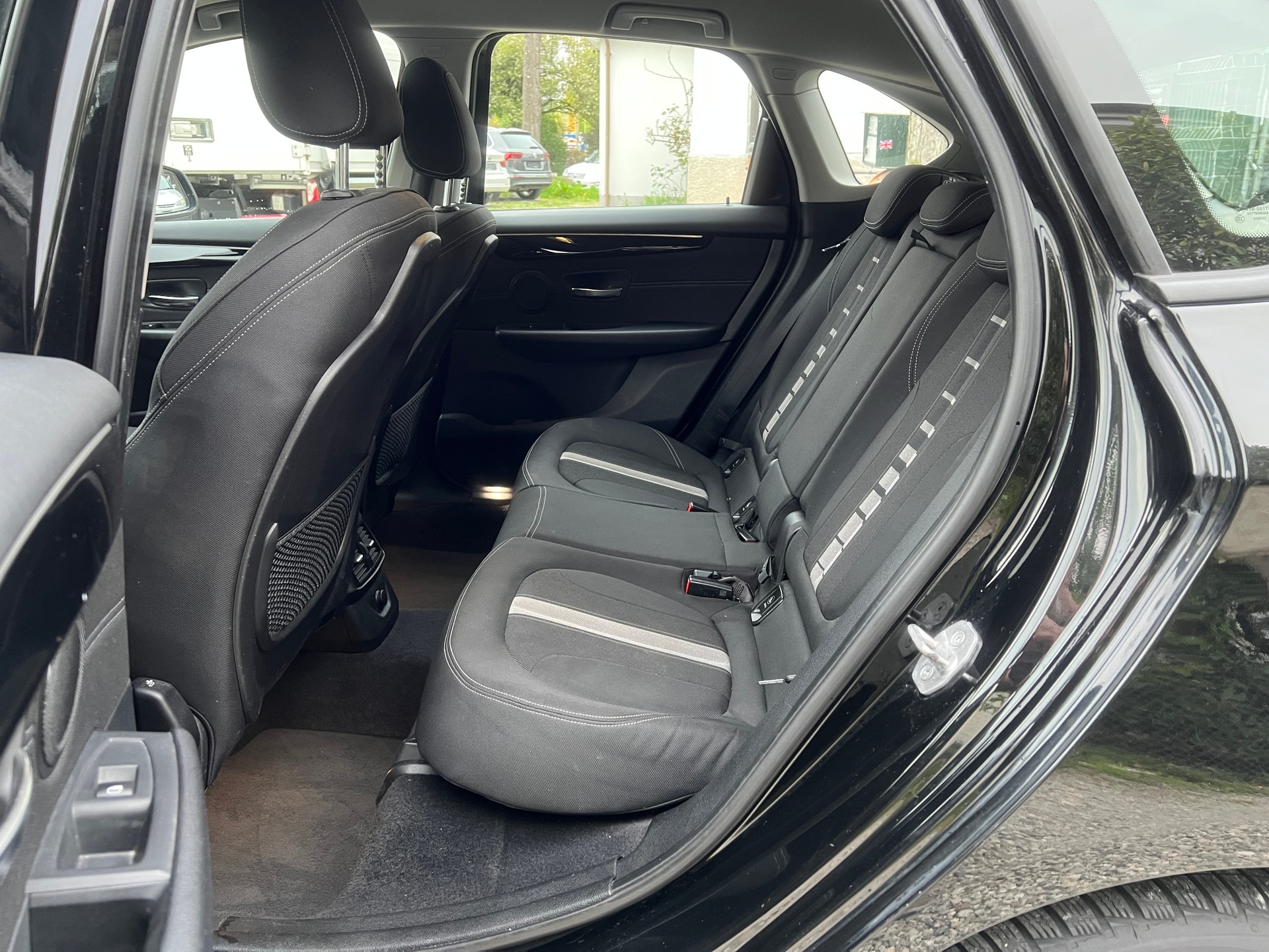BMW 220d xDrive Active Tourer Sport Line Steptronic-image-9