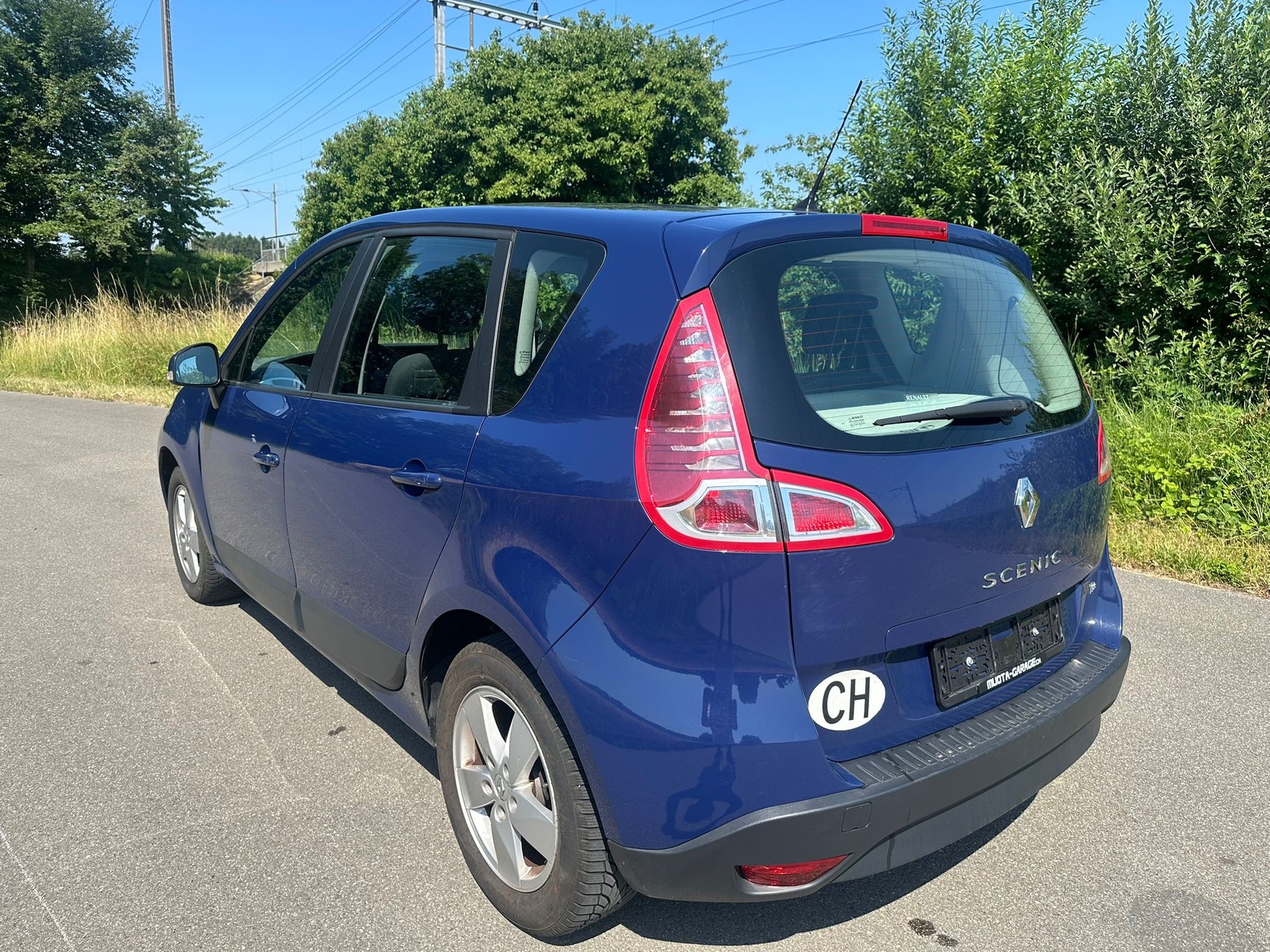RENAULT Scénic 1.4 16V Turbo Bose-image-5