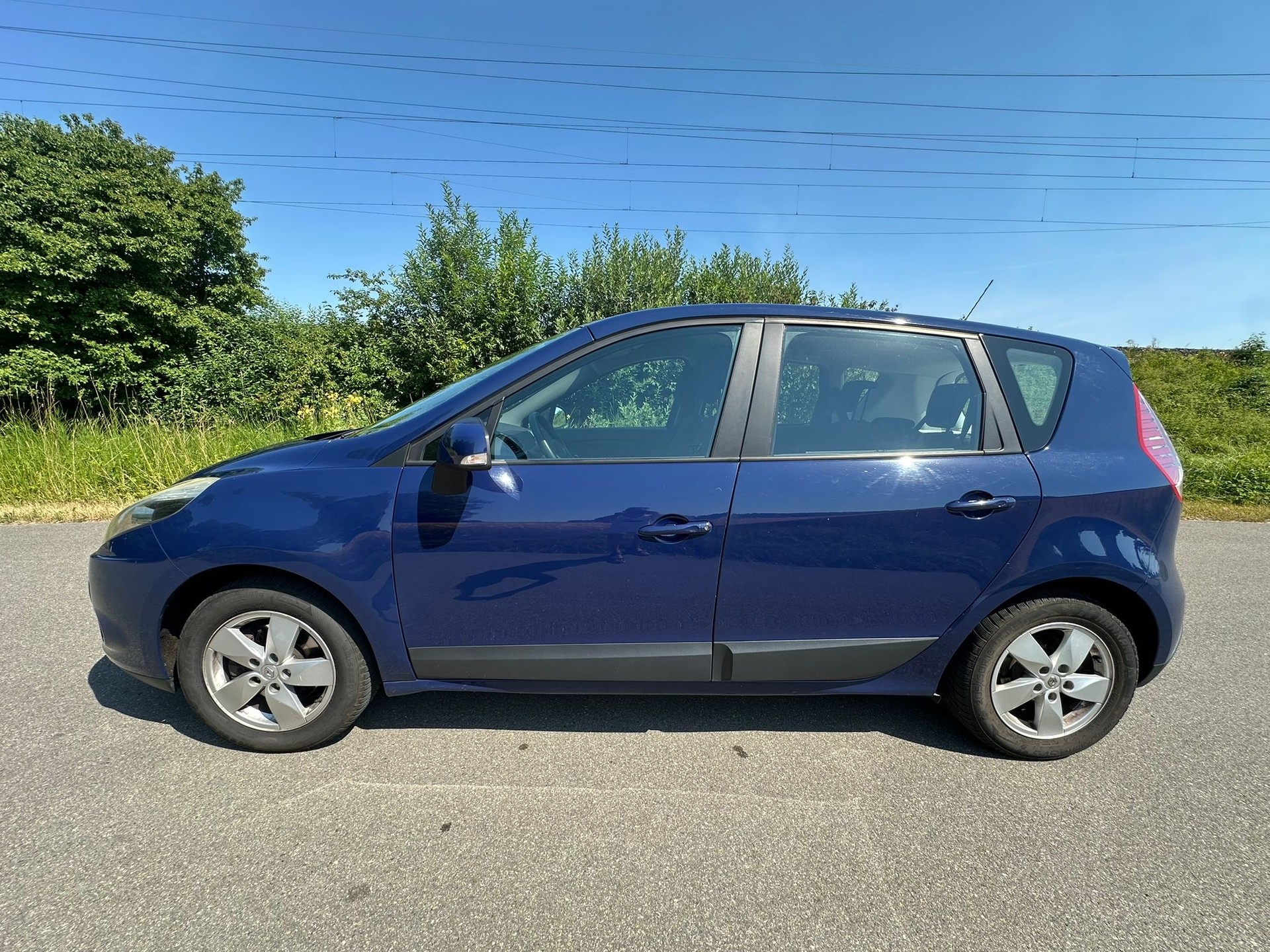 RENAULT Scénic 1.4 16V Turbo Bose-image-7