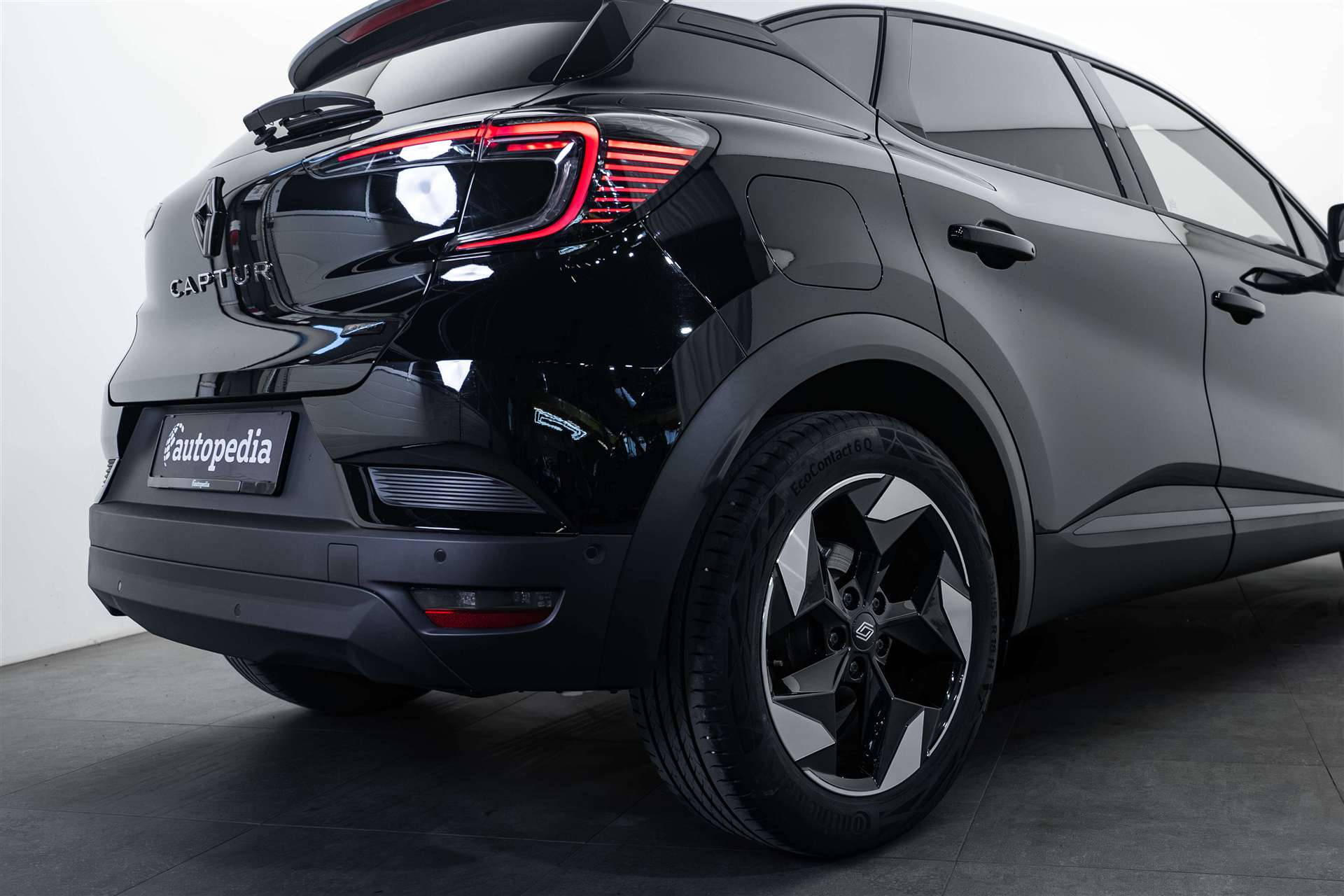 RENAULT Captur 1.8 E-Tech 160 Techno DHT-Automat-showroom-element-3