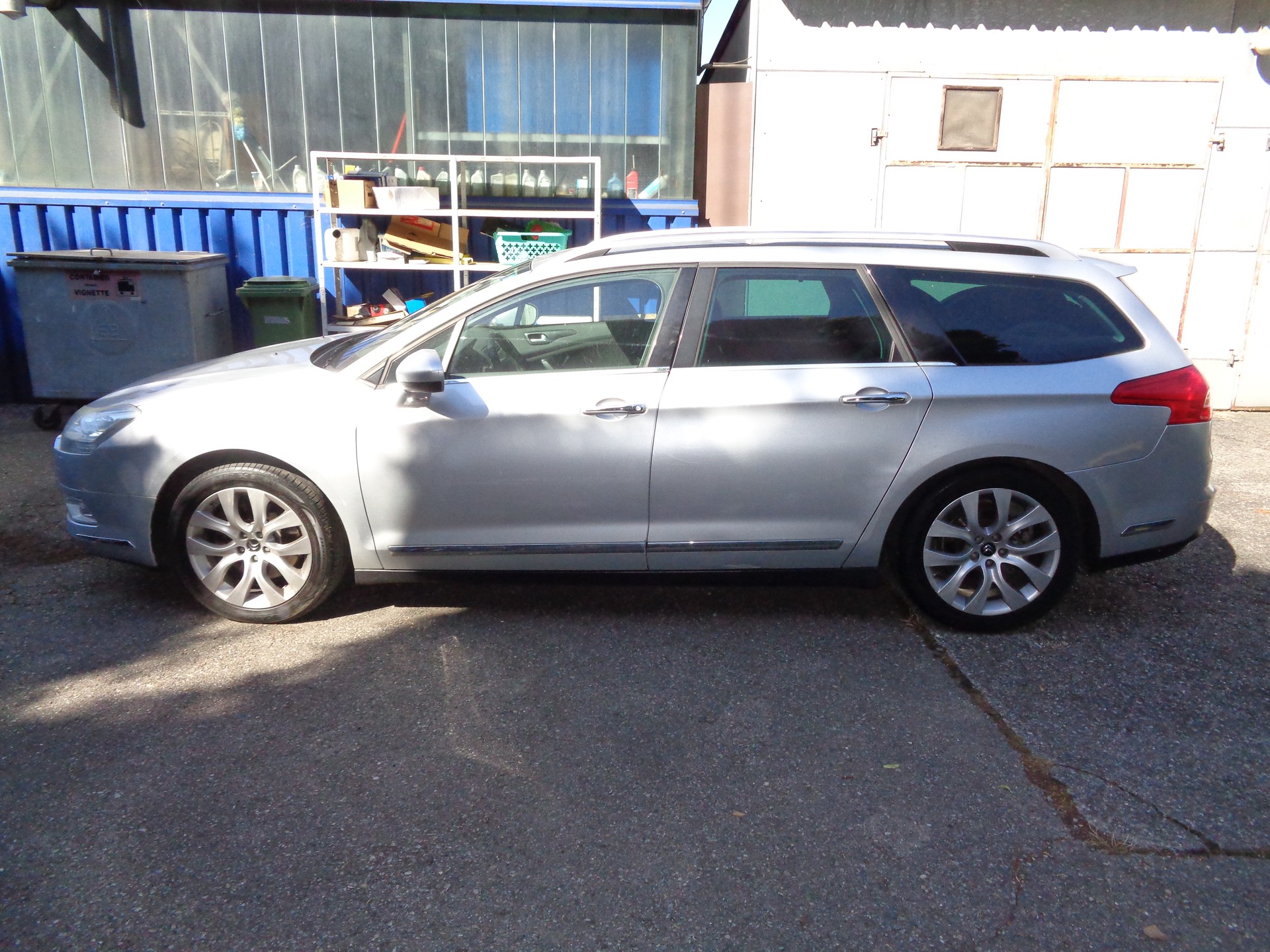 CITROEN C5 Tourer 2.7 HDi V6 Exclusive Automatic-image-4