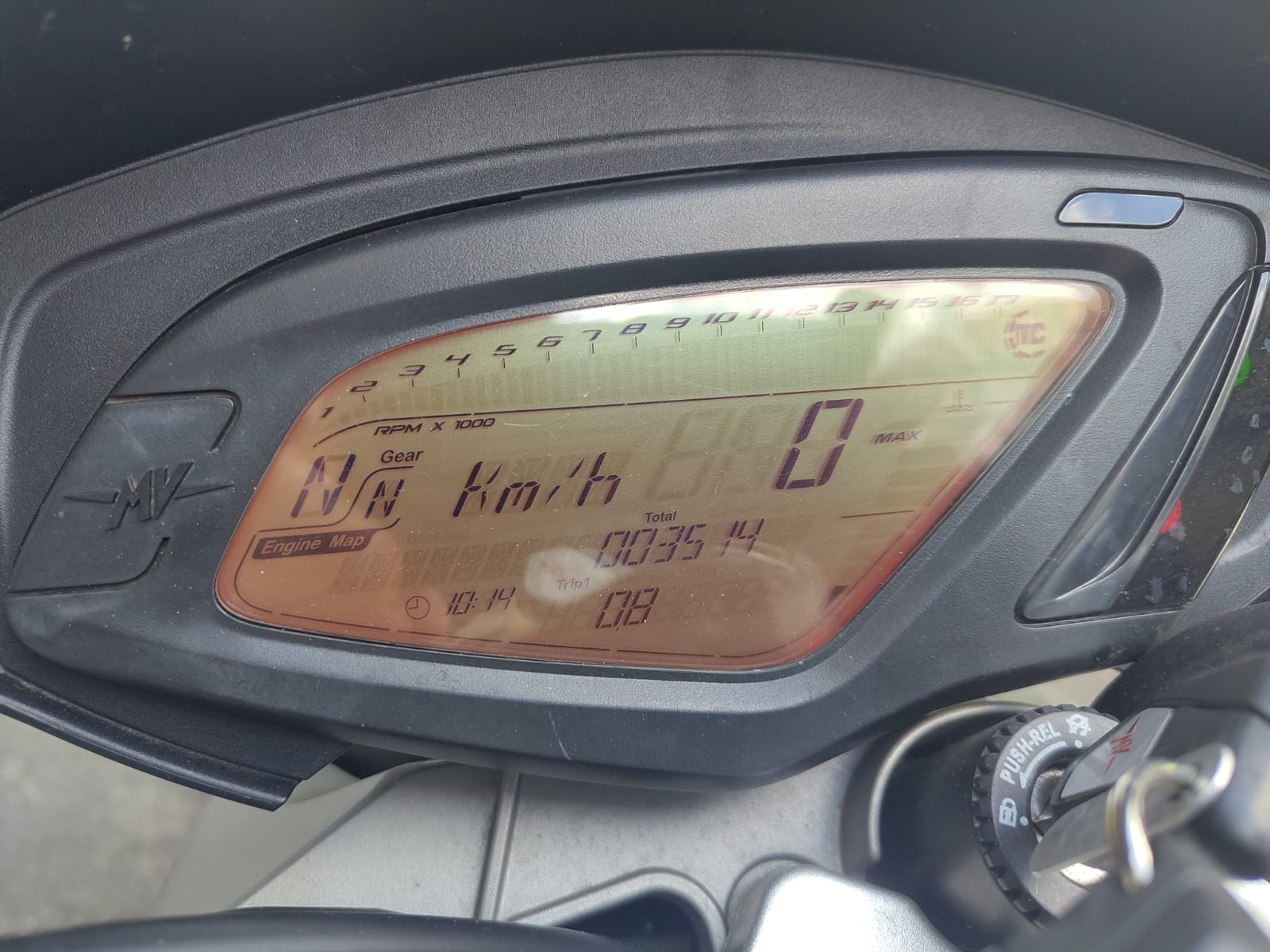 MV AGUSTA B3 Brutale 800-image-2
