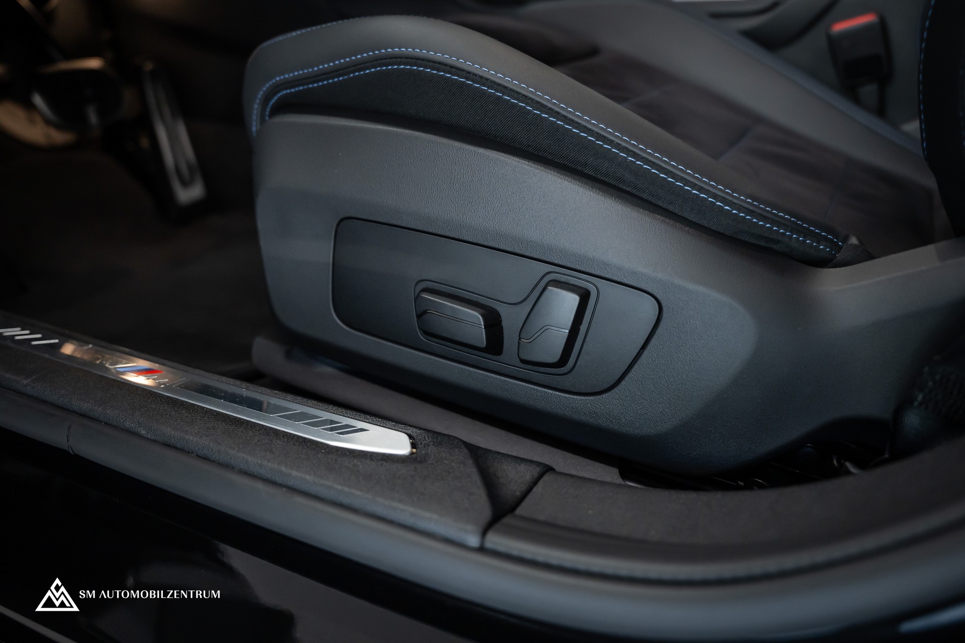BMW 120d M Sport / Head-Up / Memorysitze / 360° / Iconic Glow-image-20