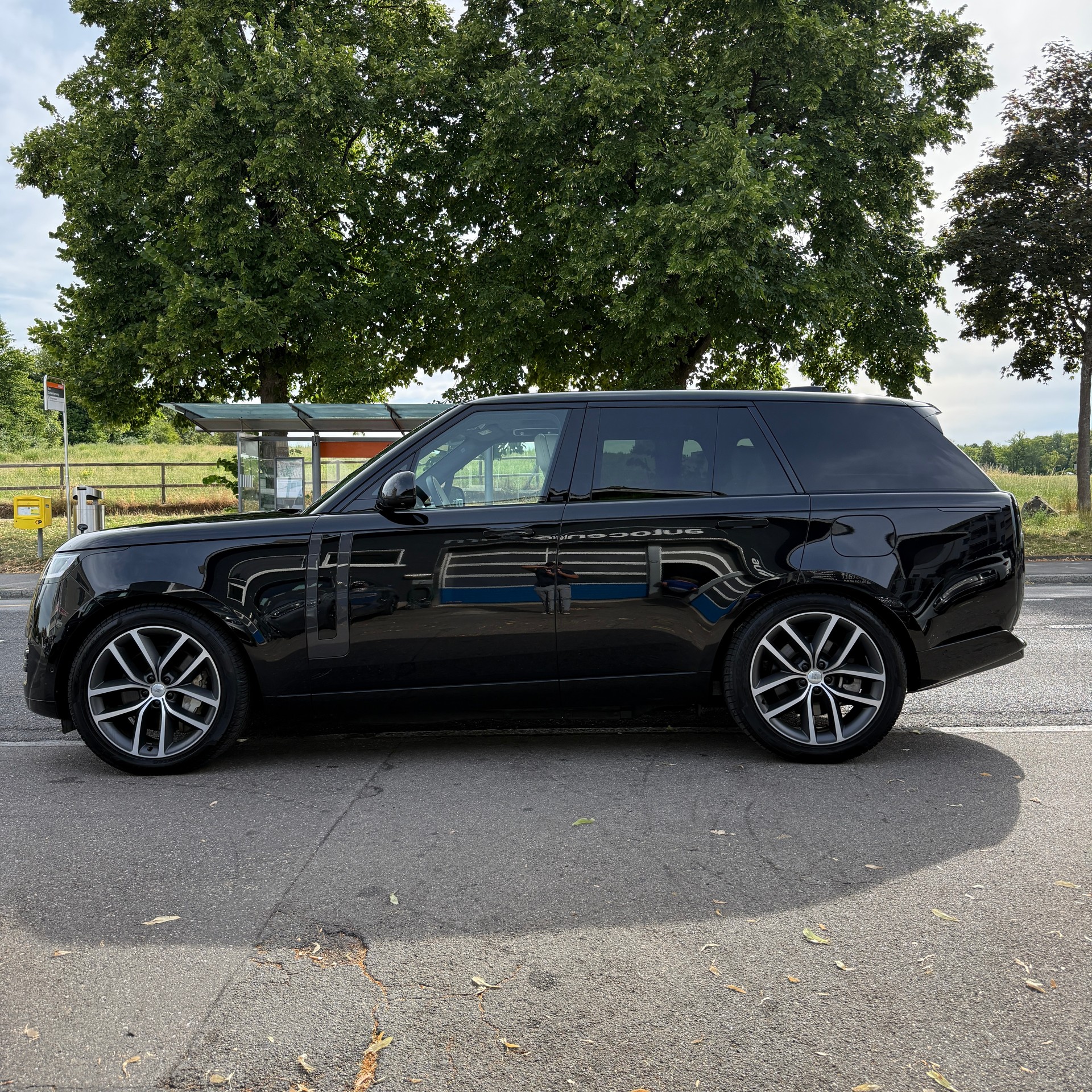 LAND ROVER Range Rover P550e Si6 PHEV HSE Automatic-image-3