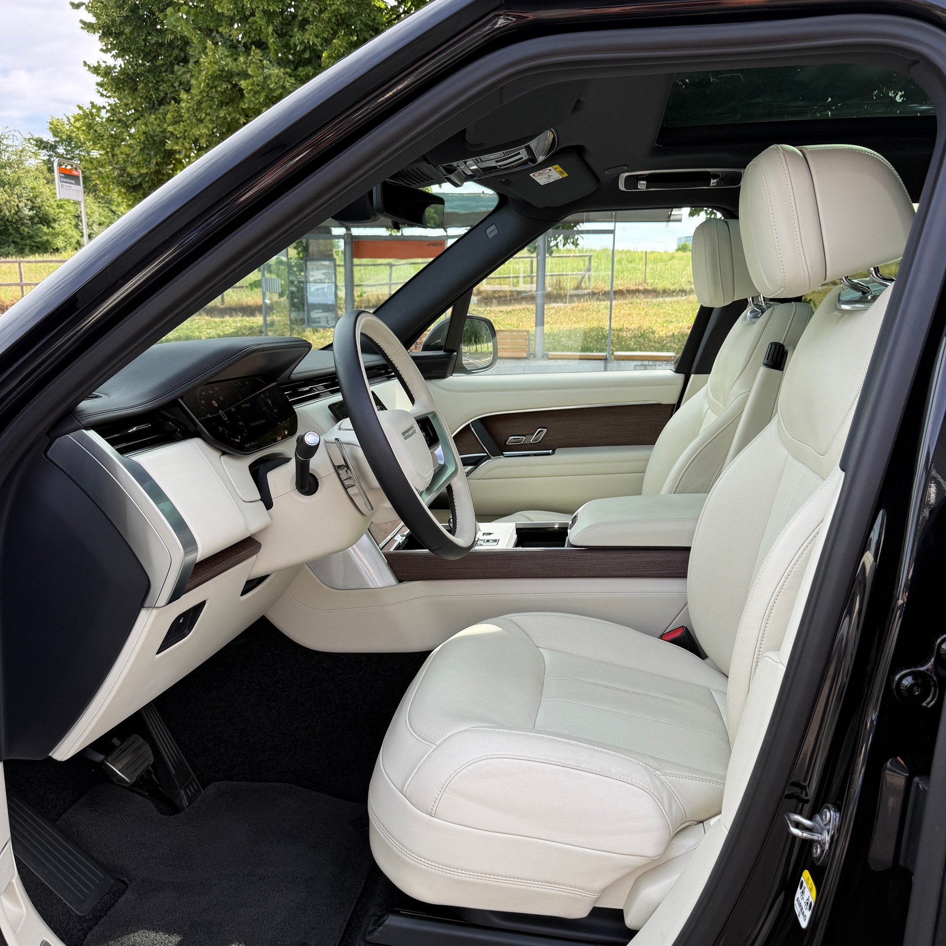 LAND ROVER Range Rover P550e Si6 PHEV HSE Automatic-image-8