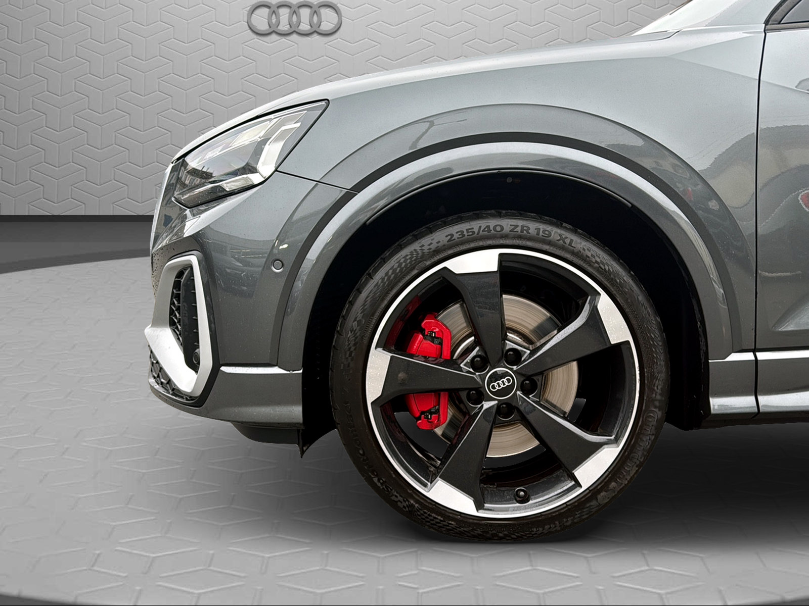 AUDI SQ2 TFSI quattro S-tronic-image-8
