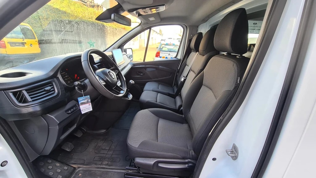 RENAULT Trafic 2.0 Blue dCi 150 Advance L2H2 EN ** 150 PS ** 3-Plätzer ** Gr-Navi ** RF-Kamera ** Anh-Kupplung ** Modell 2023 **-image-12