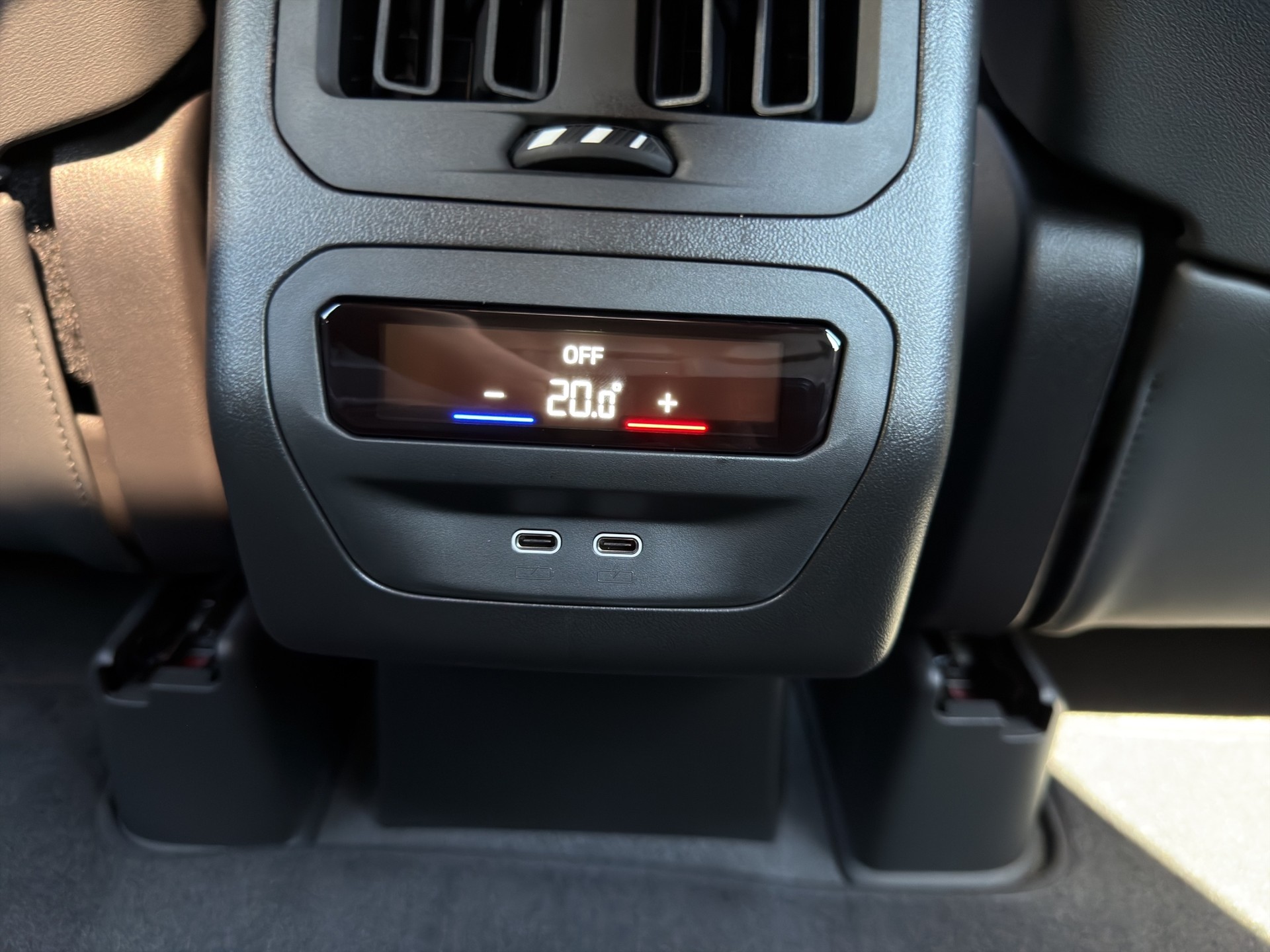 BMW iX3 50 xDrive M Sport Pro-image-21